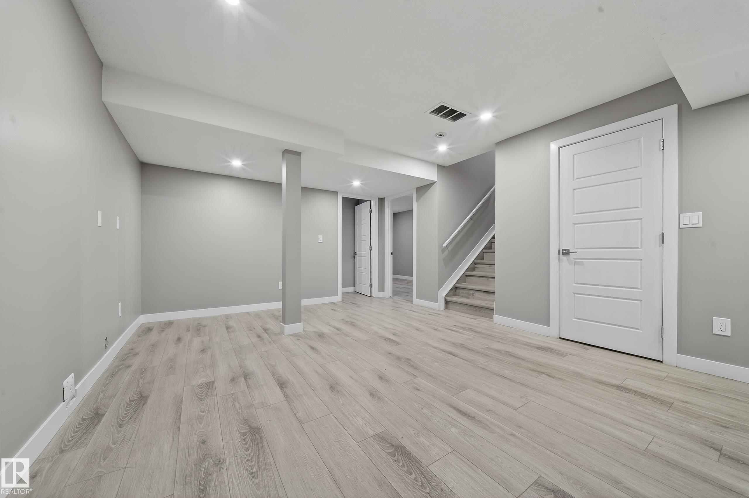 https://zimg.paragon.ice.com/ParagonImages/Property/PM/RAE/225400544/43/0/0/bfb53d0a8ffd8b65e60d7135815bf727/1/ad9576e0173fe01eaee683d980a879d3/225400544-99ca012a-121b-4ff3-ad38-88d66a11b73c.JPG