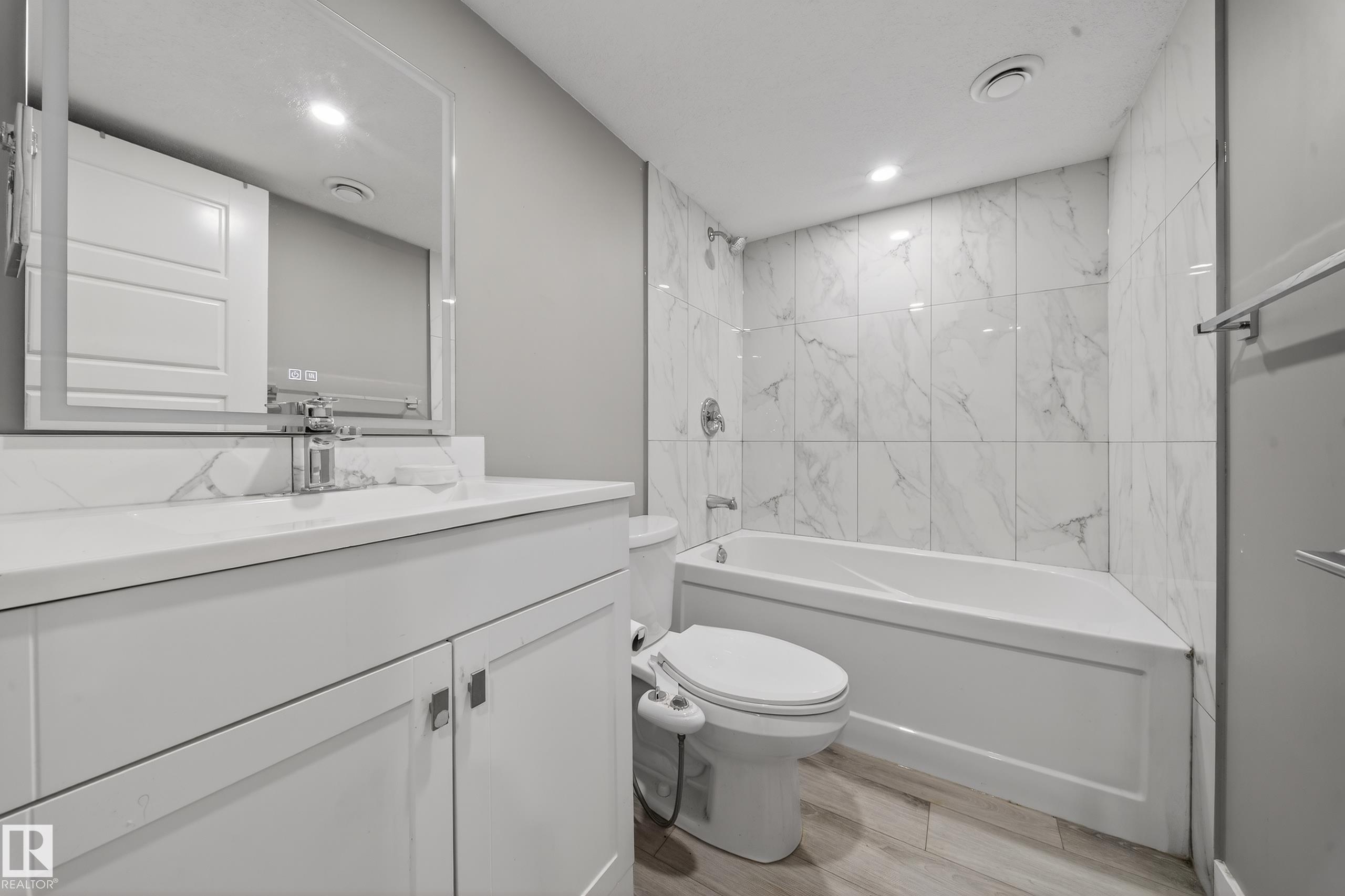 https://zimg.paragon.ice.com/ParagonImages/Property/PM/RAE/225400544/44/0/0/2e3dd119043fa87017bc7aa4062c4d09/1/ad9576e0173fe01eaee683d980a879d3/225400544-4f16cc13-9d0c-49b9-8ce5-bf1d9479ae87.JPG