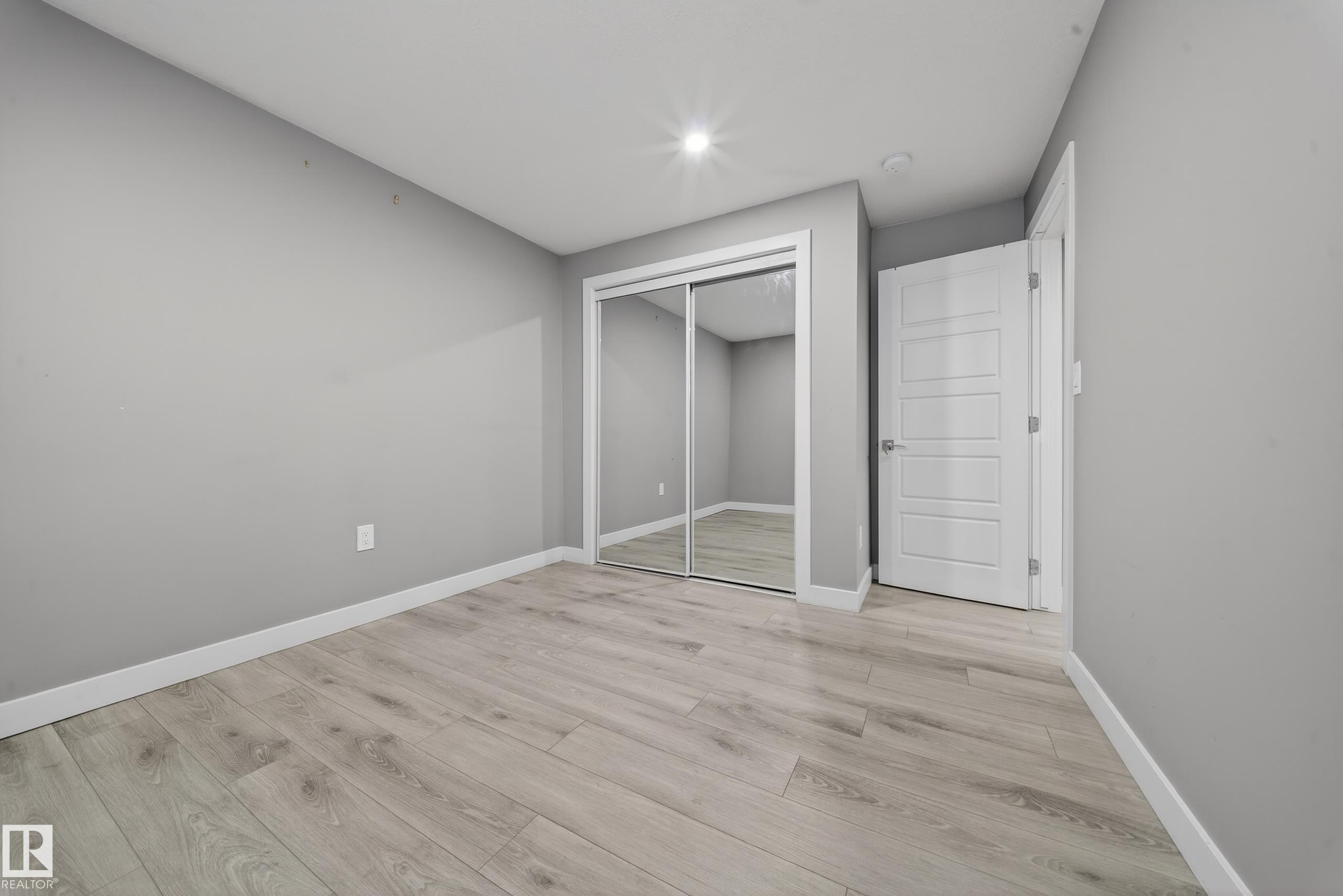 https://zimg.paragon.ice.com/ParagonImages/Property/PM/RAE/225400544/47/0/0/3026a4ff4241ff846043dff6e5ee166d/1/ad9576e0173fe01eaee683d980a879d3/225400544-f99ee2cd-d74c-422b-8942-0e7bb6b276f7.JPG