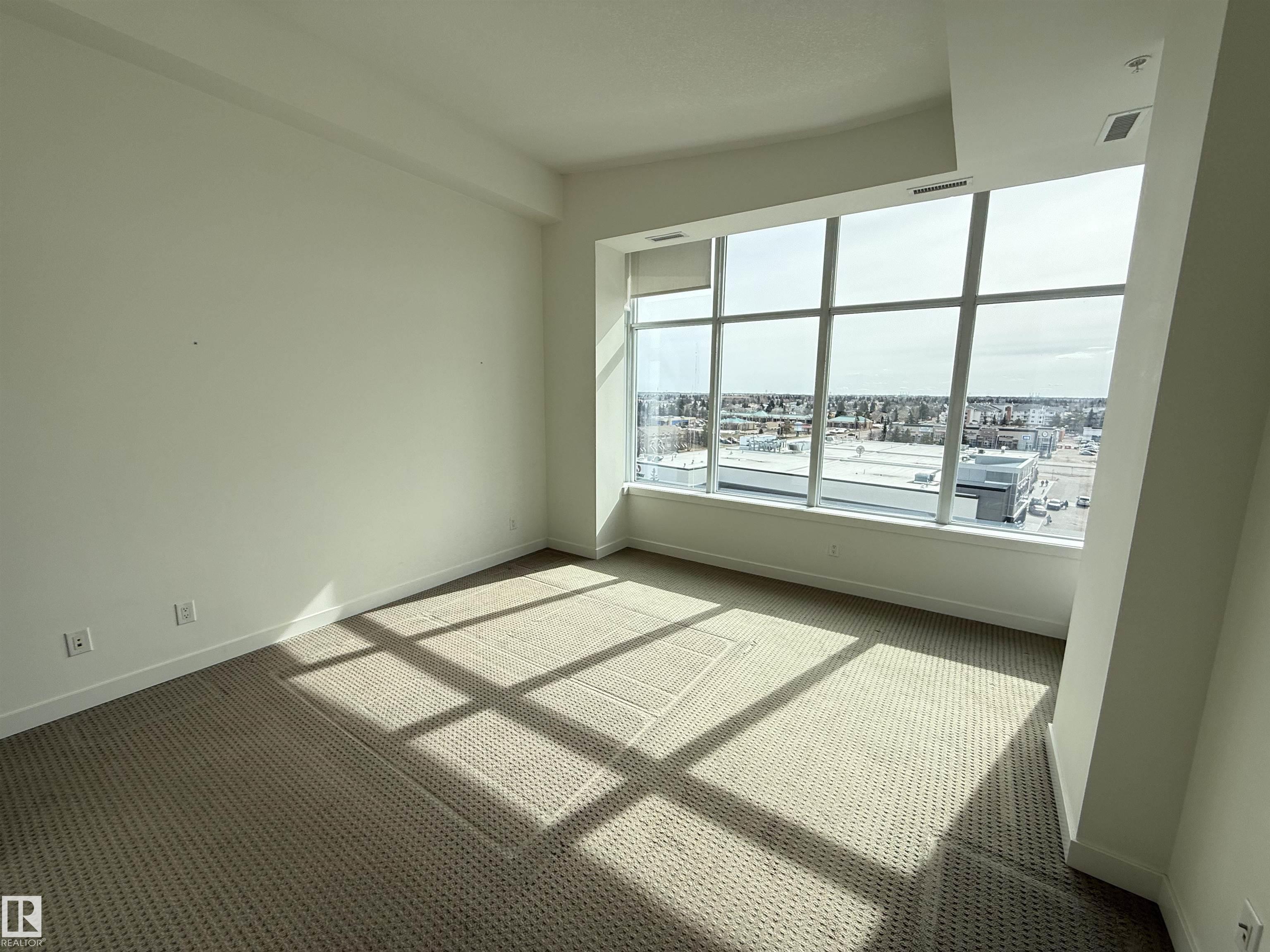https://zimg.paragon.ice.com/ParagonImages/Property/PM/RAE/225400546/19/0/0/bab6d13ffac5e99bd7d11350d06add65/1/0bef8e41796fc55cf97e08e4fcecc747/225400546-DF5862C0-8589-4FB7-A00E-456EB0162CEA.JPG