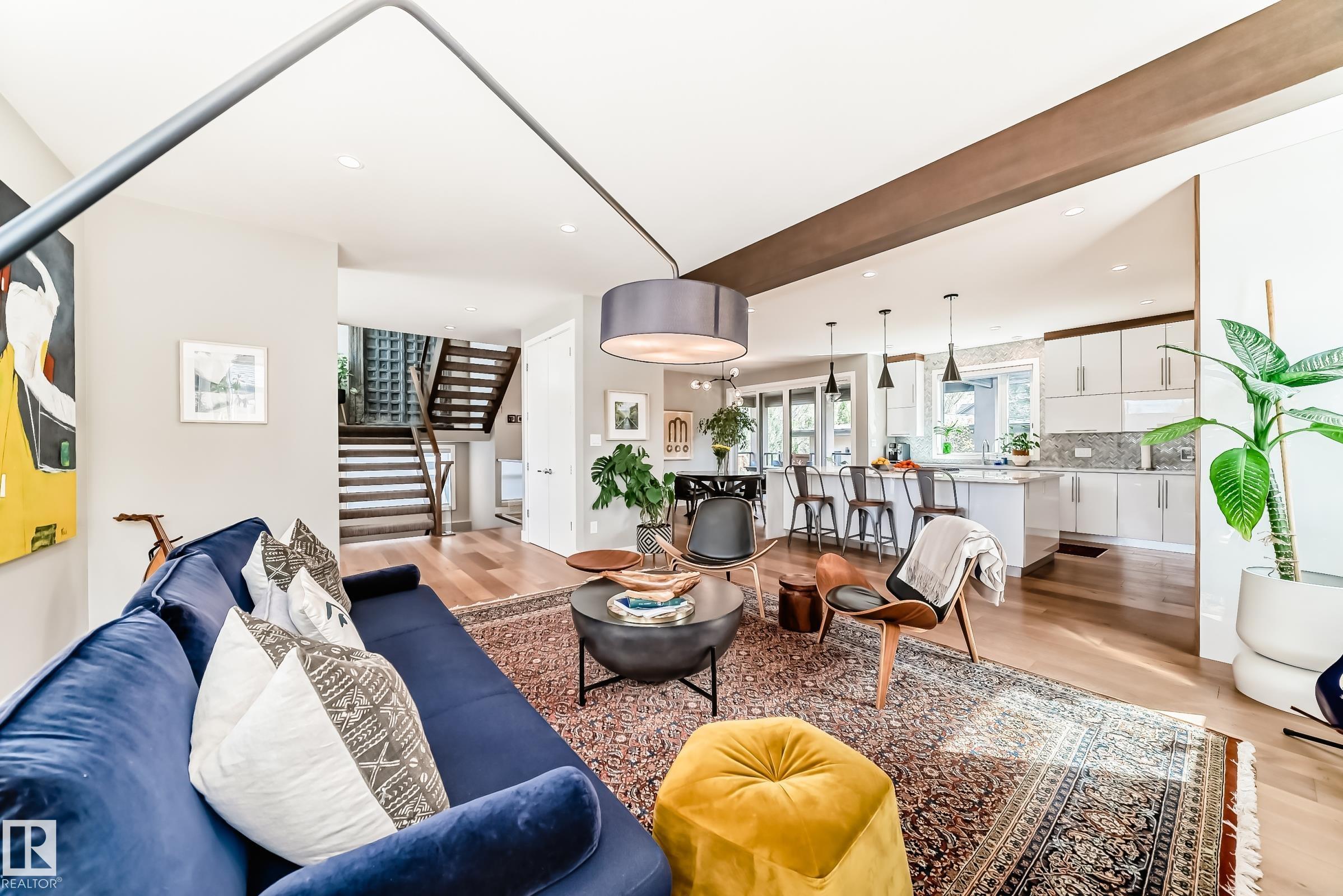 https://zimg.paragon.ice.com/ParagonImages/Property/PM/RAE/225400549/10/0/0/8991fea7bd87fb60d192e3b69f6179f2/1/15c1db31ab729099388894db6691ad6d/225400549-62f40840-b27b-4ba8-961c-f3564ef87a81.JPG