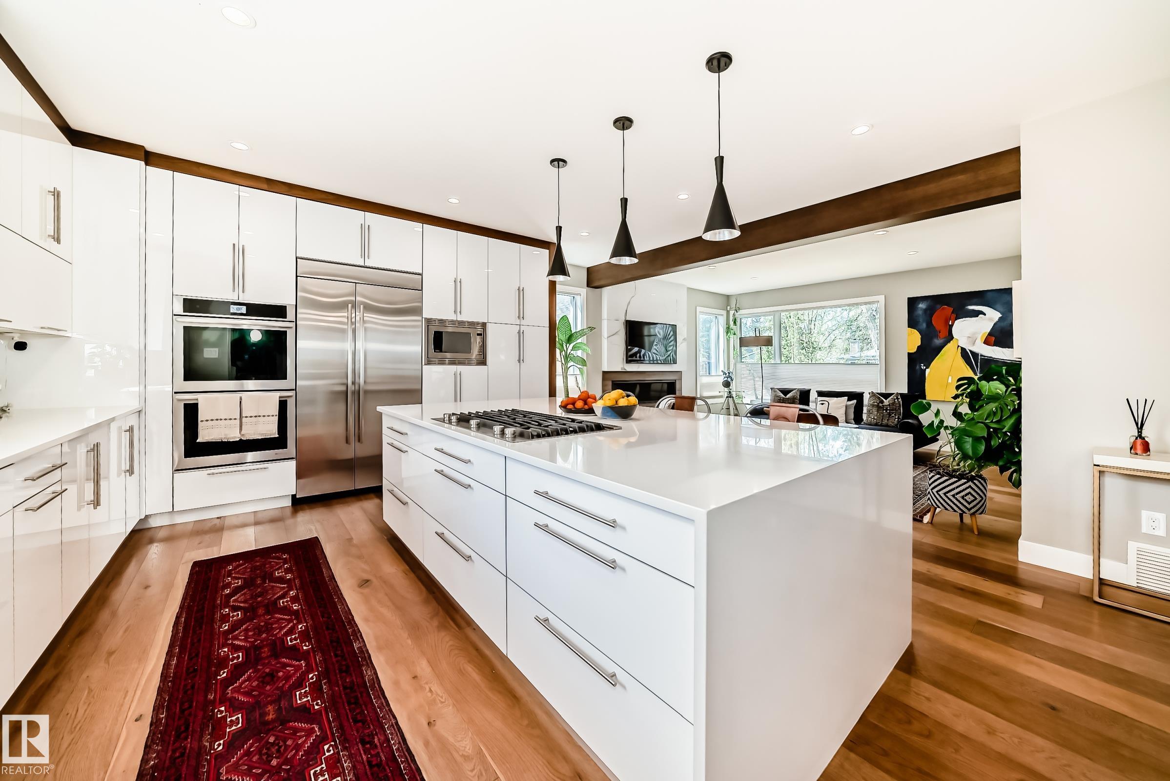 https://zimg.paragon.ice.com/ParagonImages/Property/PM/RAE/225400549/14/0/0/5ad832a4ba4493f96d50f685d25a46c1/1/15c1db31ab729099388894db6691ad6d/225400549-904cbdfe-d8a2-4c40-95a3-d857fc65b691.JPG