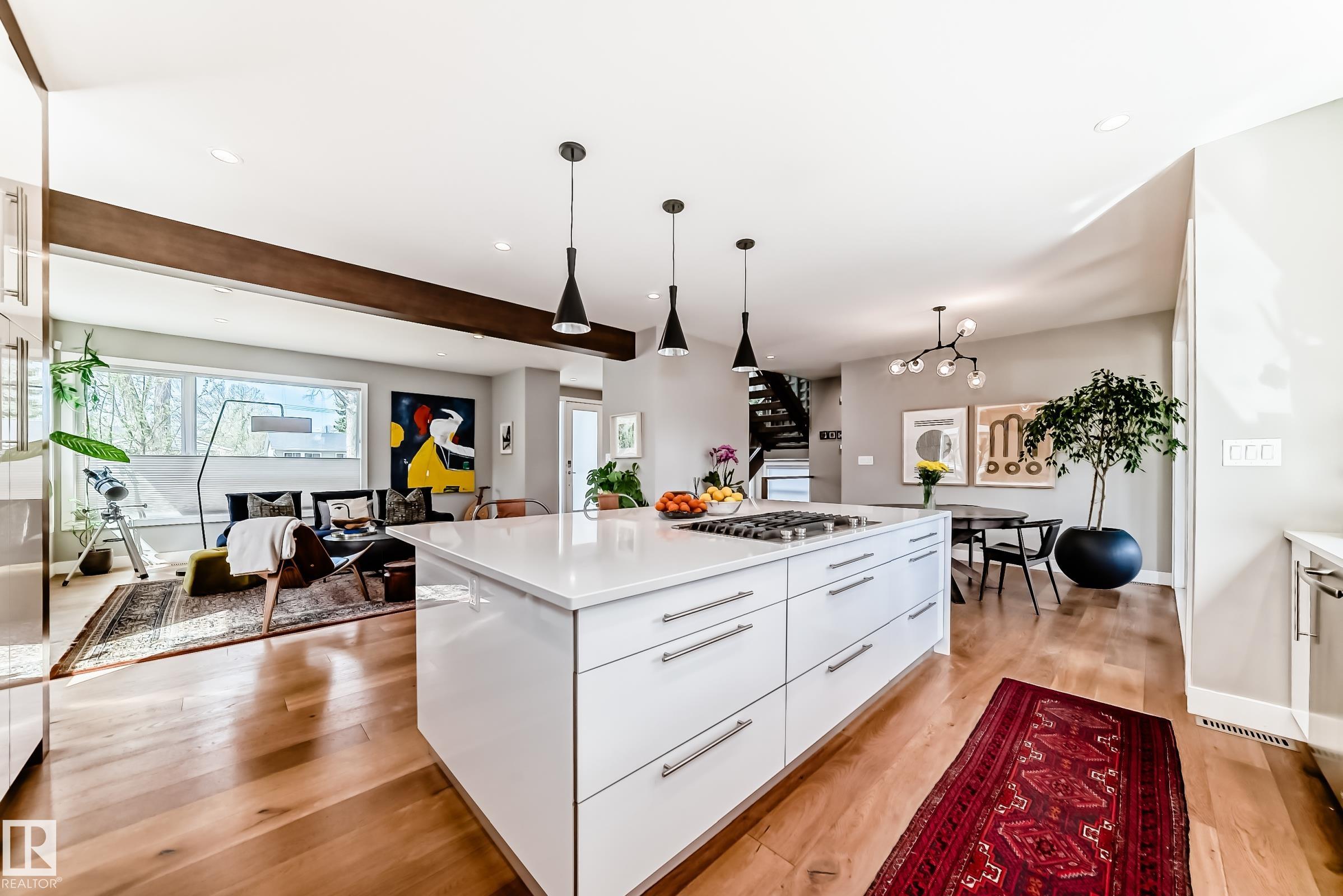 https://zimg.paragon.ice.com/ParagonImages/Property/PM/RAE/225400549/15/0/0/19e64236e7c64e6422b4b8842c2d292c/1/15c1db31ab729099388894db6691ad6d/225400549-8a185c81-8bf2-4fe8-a2f7-419da2a33fca.JPG