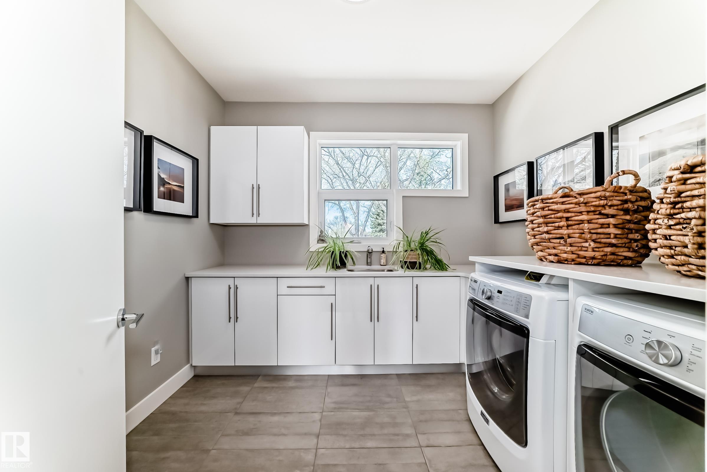 https://zimg.paragon.ice.com/ParagonImages/Property/PM/RAE/225400549/31/0/0/0fff4f13884e837190e4949a55049ab7/1/15c1db31ab729099388894db6691ad6d/225400549-d9c284b4-c464-4a6c-a383-0e0451aa6a6e.JPG
