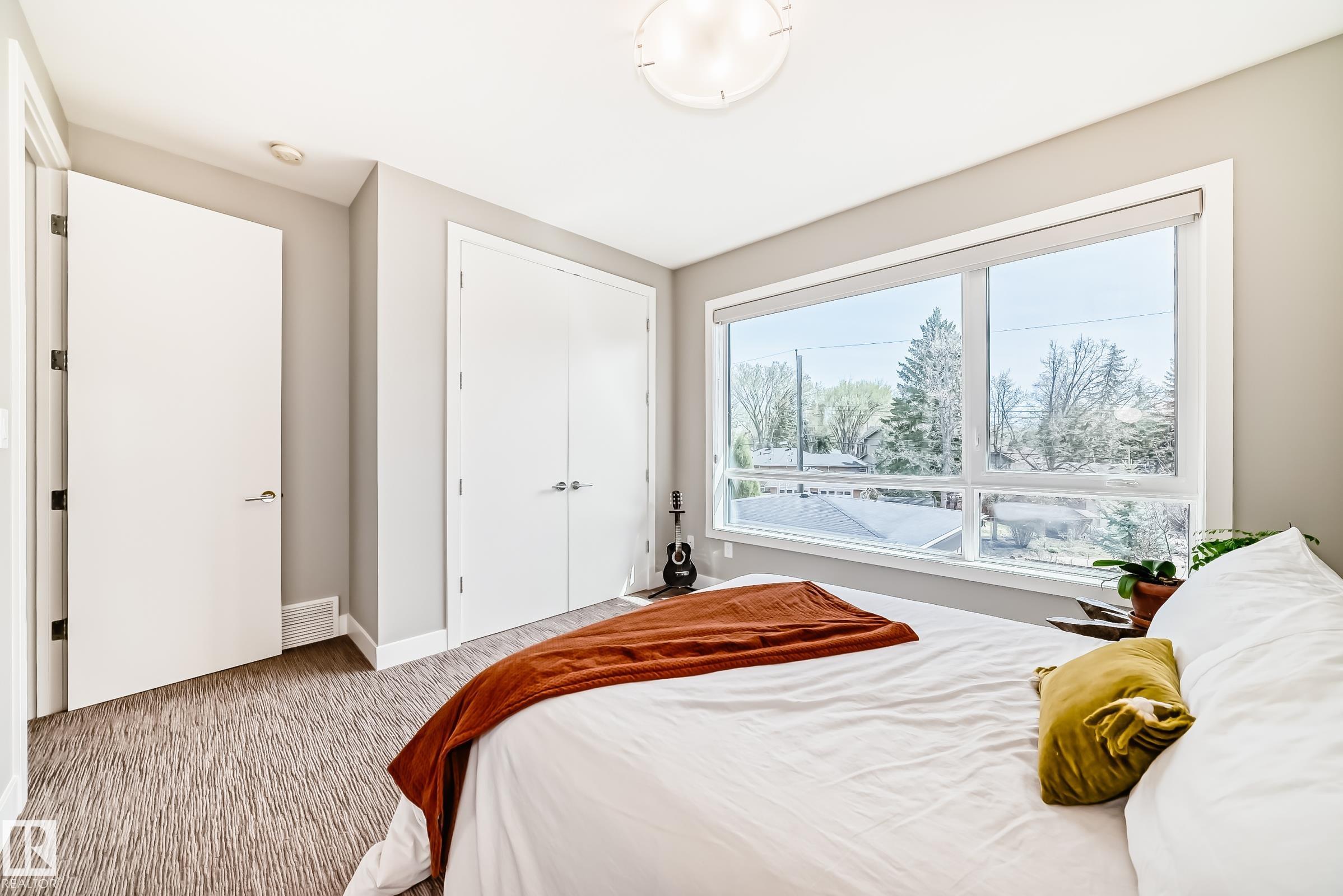 https://zimg.paragon.ice.com/ParagonImages/Property/PM/RAE/225400549/46/0/0/568d9fed35e668b251a3a512dcf95518/1/15c1db31ab729099388894db6691ad6d/225400549-f0d4d38a-ffbe-4bb0-90d3-3740cb6b4f9d.JPG