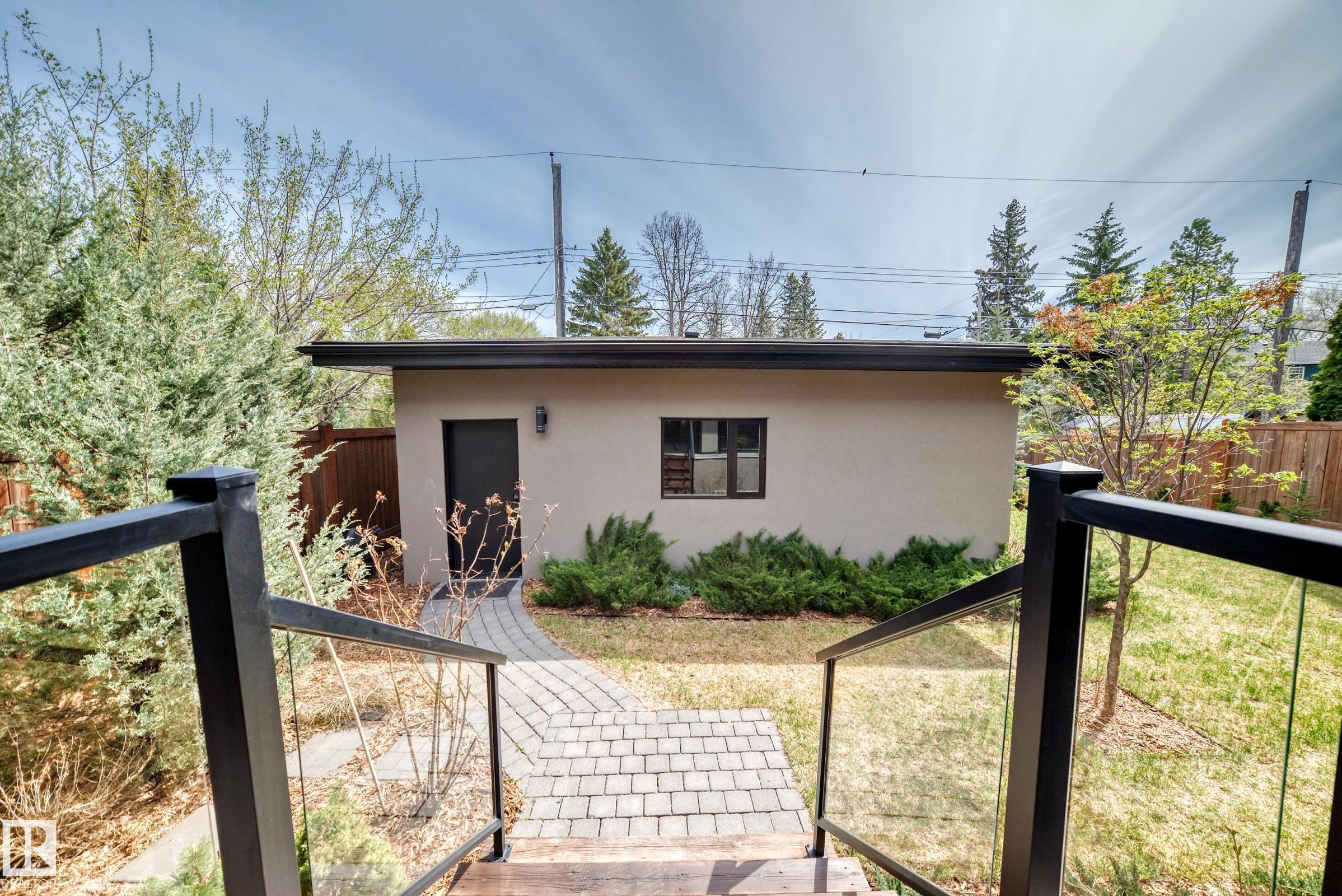 https://zimg.paragon.ice.com/ParagonImages/Property/PM/RAE/225400549/60/0/0/df555978d7fc926c0a12426b3b7fa723/1/15c1db31ab729099388894db6691ad6d/225400549-bf3e5396-5555-4001-adef-61ea4fe03b0b.JPG