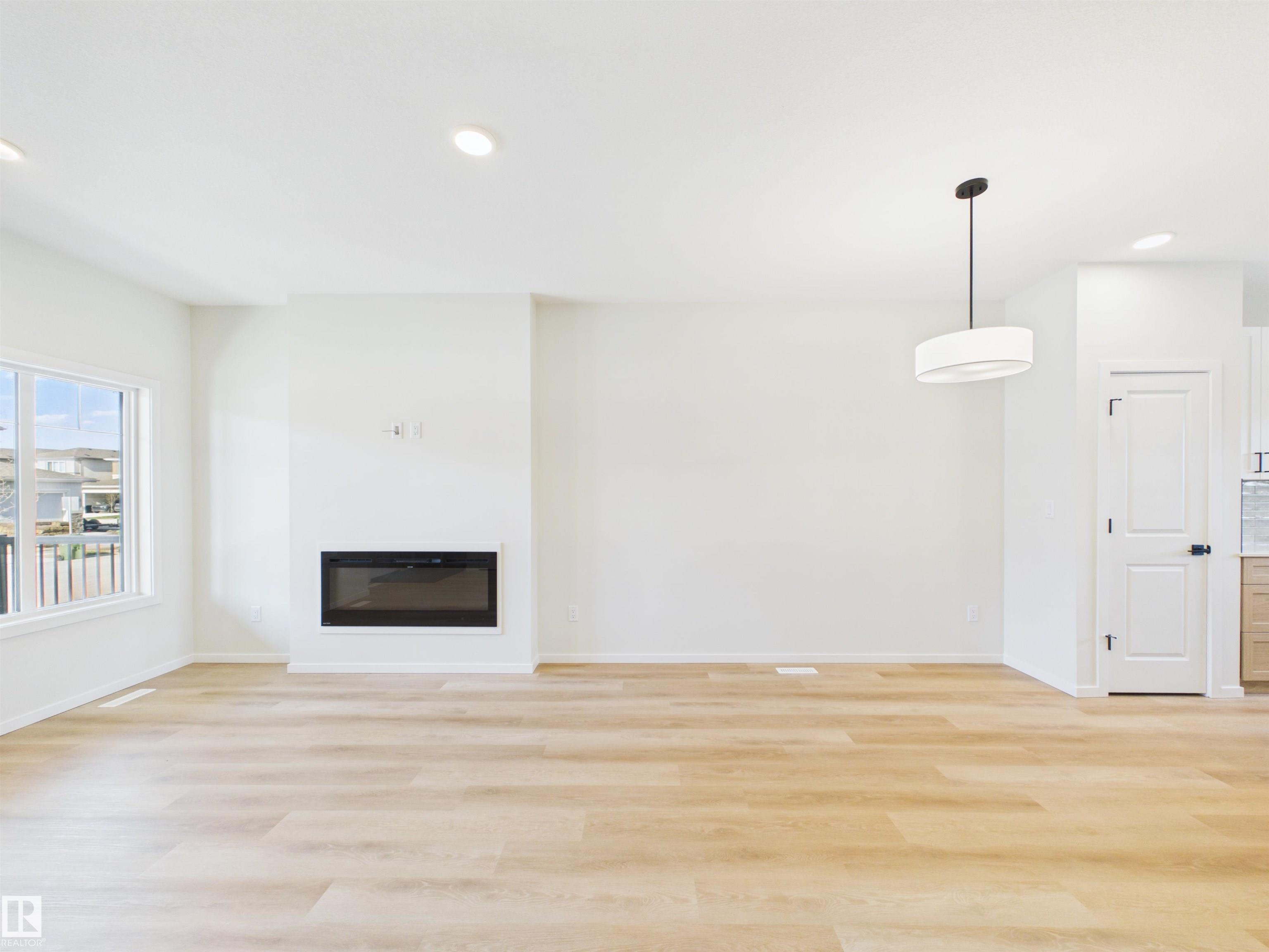 Photo 6 at 35 Sereno Lane, Sienna, Fort Saskatchewan