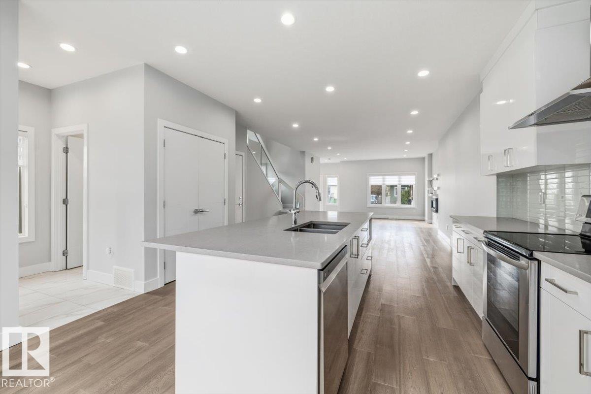 Photo 12 at 9933 79 Street NW, Forest Heights, Edmonton