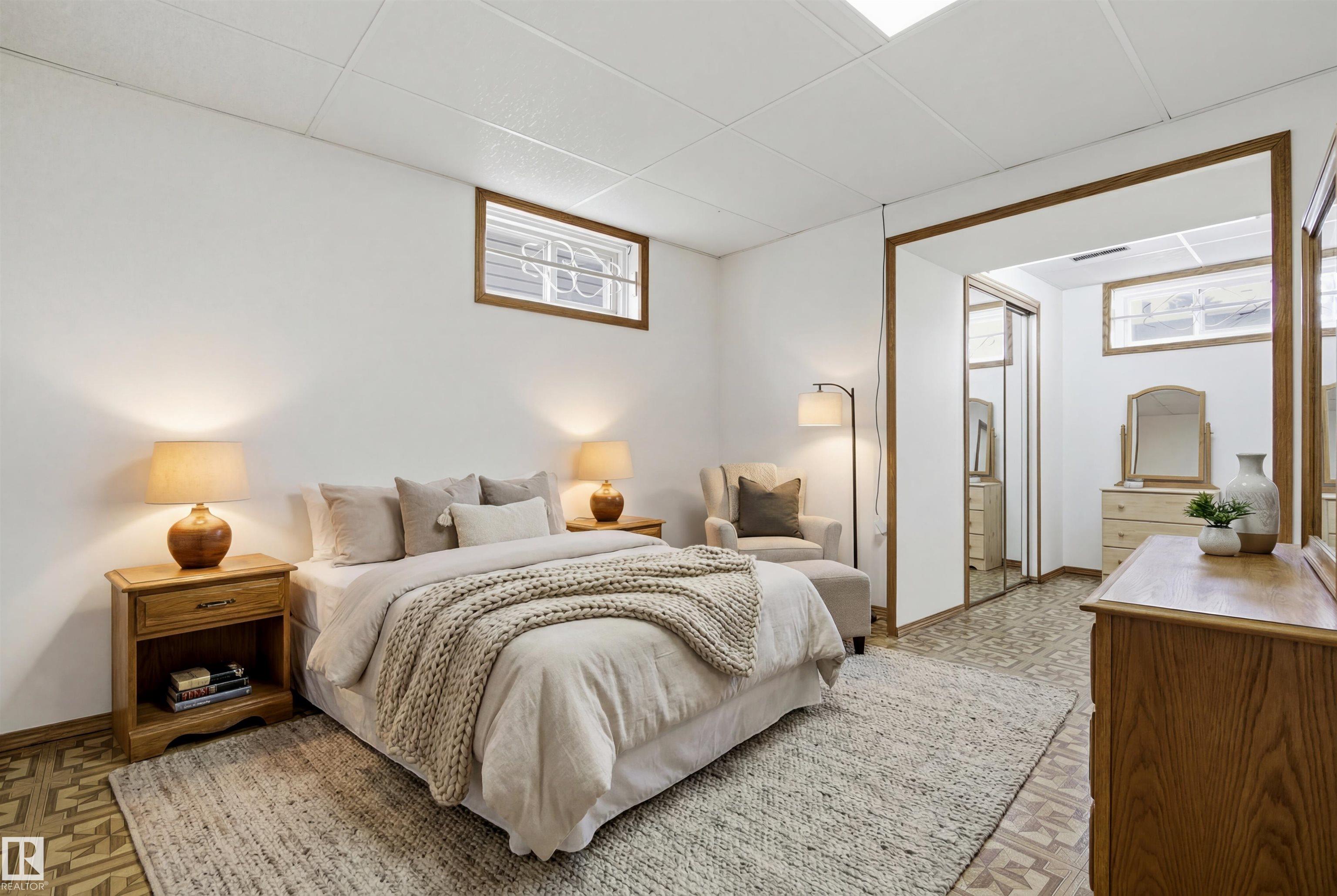 https://zimg.paragon.ice.com/ParagonImages/Property/PM/RAE/225400562/30/0/0/a667271f1c4a33c31d25adaedde109af/1/d7369a87f1329249eac3d75c7ebc6c2a/225400562-6f4a7301-81c3-4db6-8b13-6775c682e748.JPG