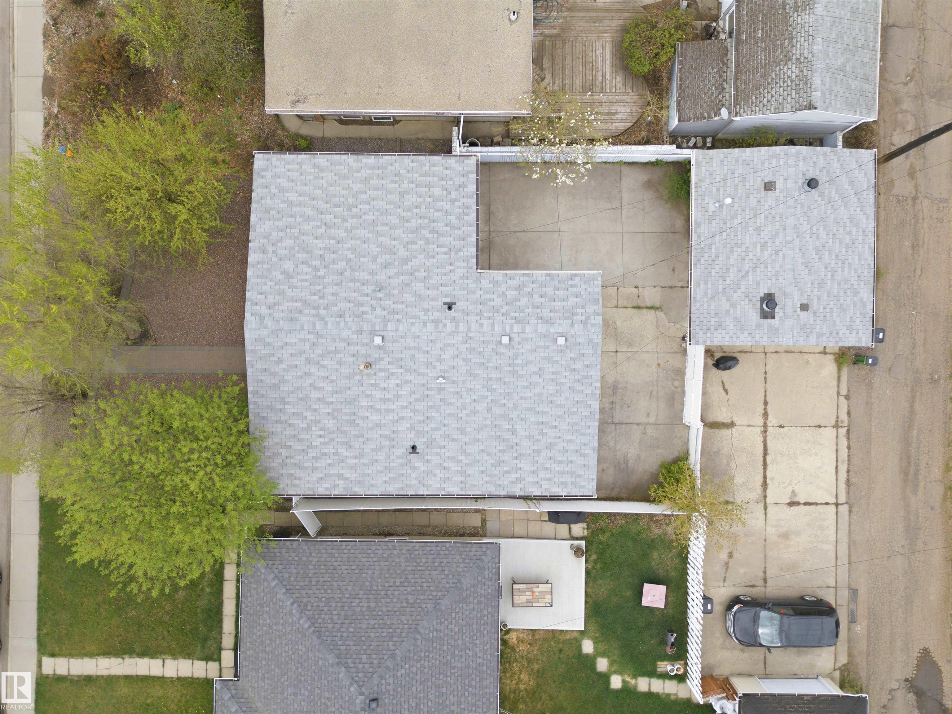 https://zimg.paragon.ice.com/ParagonImages/Property/PM/RAE/225400562/52/0/0/630bbe5eb6b4ba29297aae0eb3181050/1/d7369a87f1329249eac3d75c7ebc6c2a/225400562-44c475d0-c516-4f21-9f0b-2f956ba98530.JPG