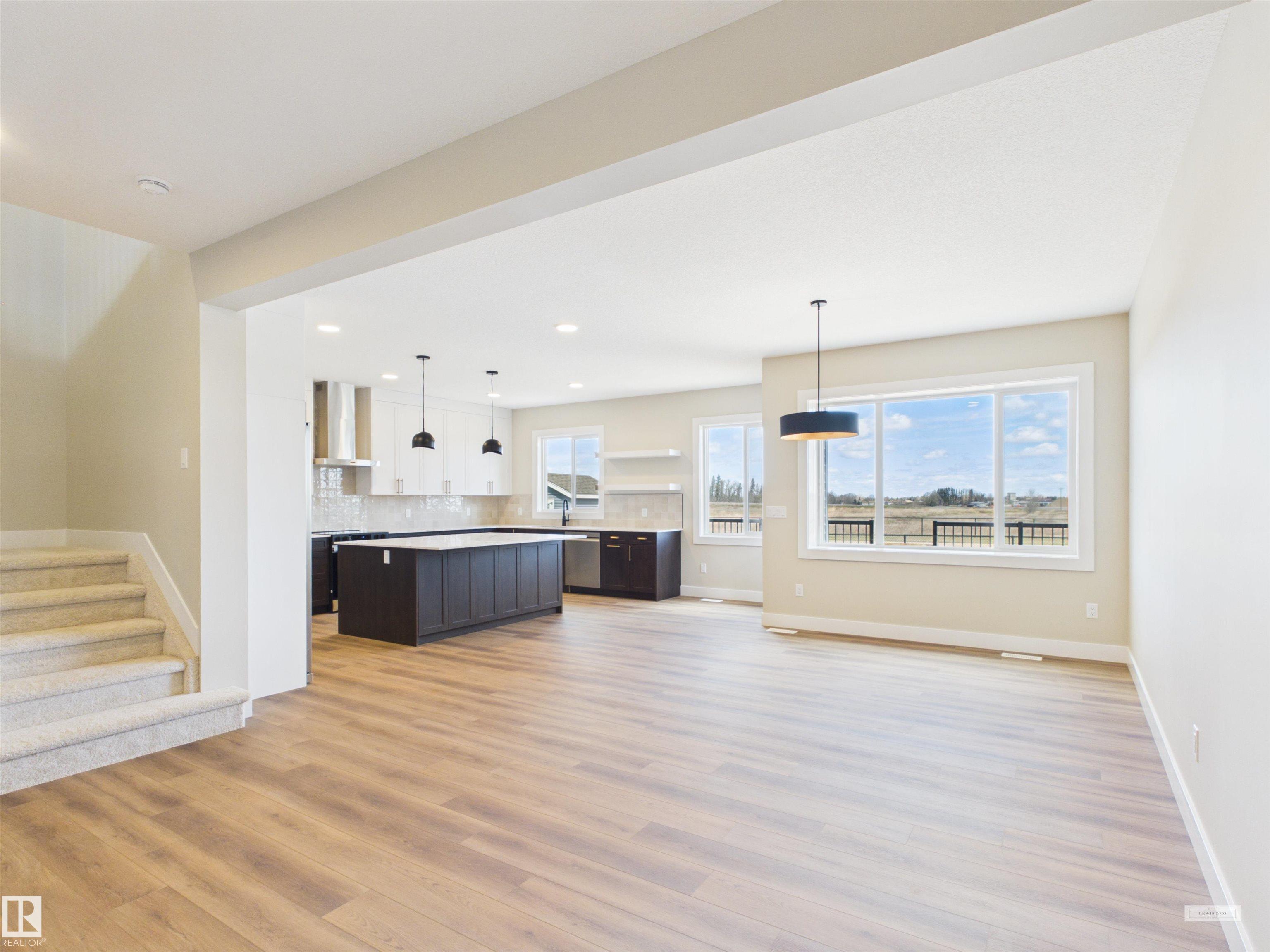 2010 Genesis Lane, Genesis On The Lakes, Stony Plain