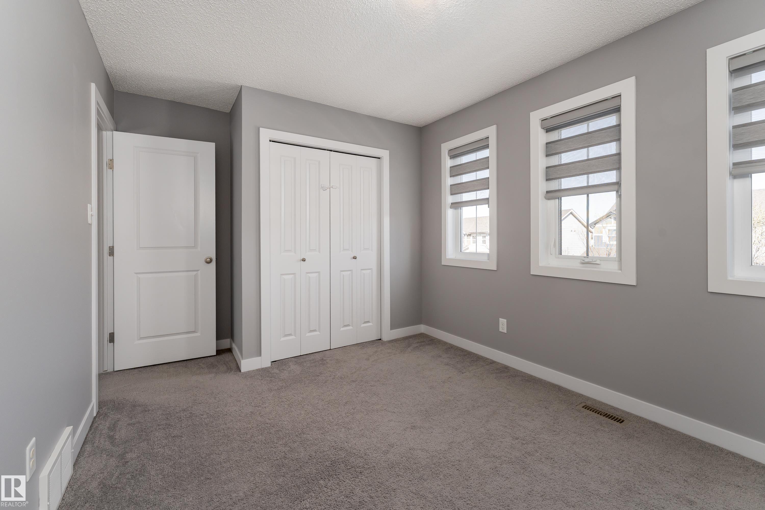 https://zimg.paragon.ice.com/ParagonImages/Property/PM/RAE/225400566/40/0/0/2de6f97fde4c59aeba77364cd5b66b3e/1/2fe70a0347587b503f455a15542fc255/225400566-914c1edc-c153-45c9-97d6-6303492feede.JPG