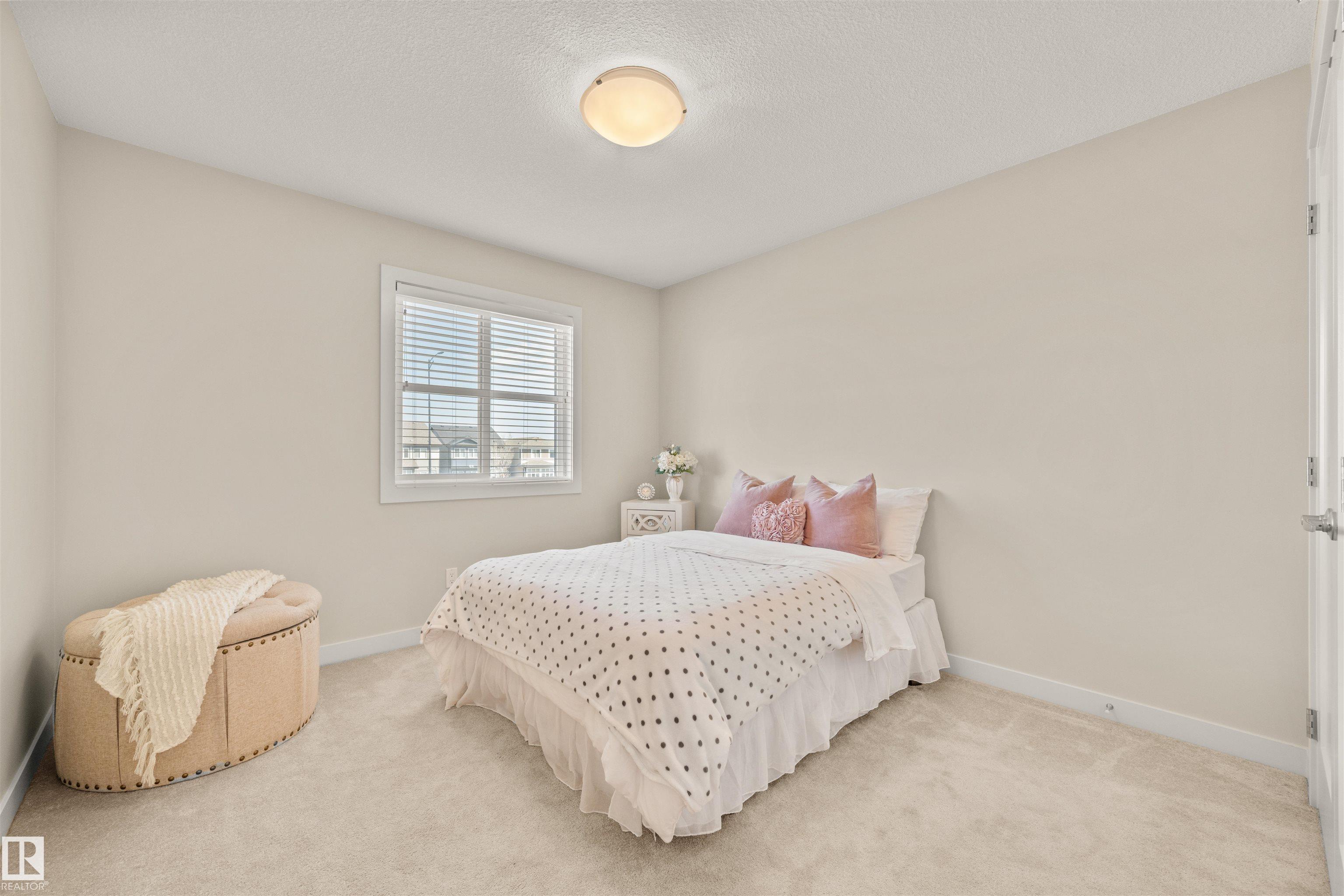 https://zimg.paragon.ice.com/ParagonImages/Property/PM/RAE/225400567/19/0/0/68423a8cc27956075e5d312d7a498b05/1/06142dbf2898c6abfa2dcea860b09bcd/225400567-f7e50740-86ba-4b4f-b9c6-b649ef10bea0.JPG