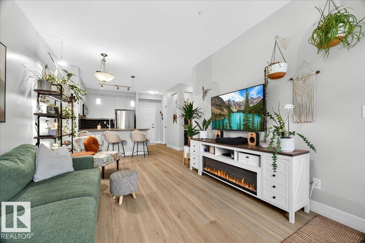 https://zimg.paragon.ice.com/ParagonImages/Property/PM/RAE/225400573/10/0/0/c1924ef1f9a320fee00735868bea794c/1/10ef52e1d552655a955d347cd73bc91b/225400573-be4fda58-17c4-4be7-8342-c1b9a75f73b0.JPG