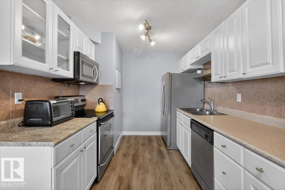 https://zimg.paragon.ice.com/ParagonImages/Property/PM/RAE/225400574/18/0/0/6a8f5a6d05401e9fe350bcfc6e987c52/1/97bc7025a66a434bd8d4be695d00dd7e/225400574-be7a243e-cf22-45cd-ada2-98979825c6b5.JPG