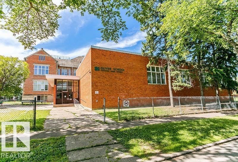 https://zimg.paragon.ice.com/ParagonImages/Property/PM/RAE/225400574/37/0/0/5e86069ccdd4e178556b8fa8b00dcb2e/1/97bc7025a66a434bd8d4be695d00dd7e/225400574-aa4ec2f9-5729-4bd1-a5bd-6ffb6581ae9a.JPG