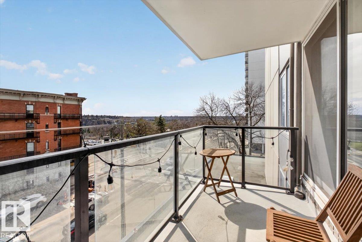 https://zimg.paragon.ice.com/ParagonImages/Property/PM/RAE/225400574/6/0/0/a3b60241b57efdfad1b4207de767a9e5/1/97bc7025a66a434bd8d4be695d00dd7e/225400574-d428e69c-8c43-4cec-876b-ef507413bf0c.JPG