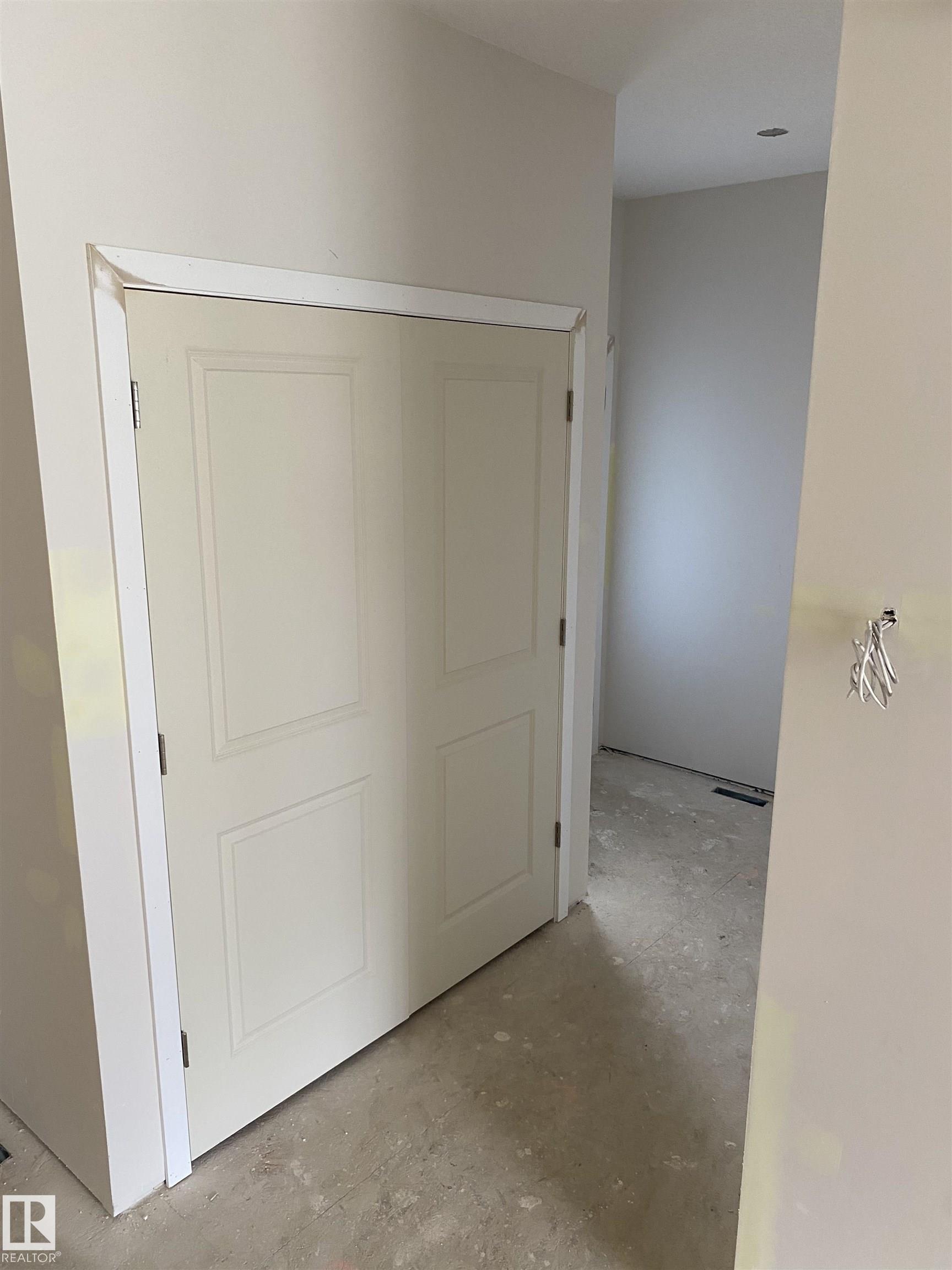 https://zimg.paragon.ice.com/ParagonImages/Property/PM/RAE/225400580/15/0/0/dc92443f0d7a41e81a2652b5cd312365/1/c4b5b7cd903b8bf66e121f349b753904/225400580-9cdaee05-964e-46ef-b585-fda9aaaca43e.JPG