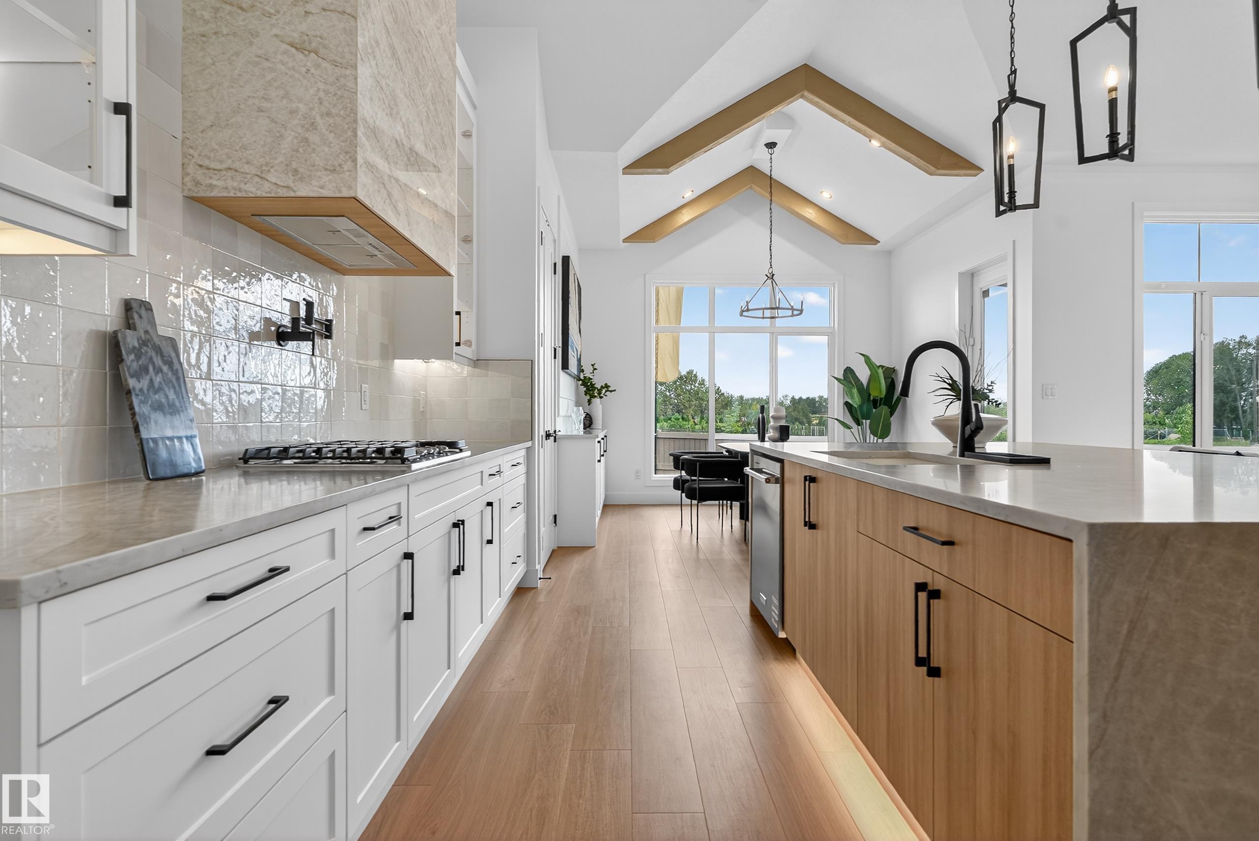 https://zimg.paragon.ice.com/ParagonImages/Property/PM/RAE/225400581/14/0/0/c222f3ac77a1f12b5df346e4cee46696/1/f7078e9a1b8cc89679f32d15d760600f/225400581-2ac3ca89-db8c-45a9-b9af-2e56df05ee4a.JPG