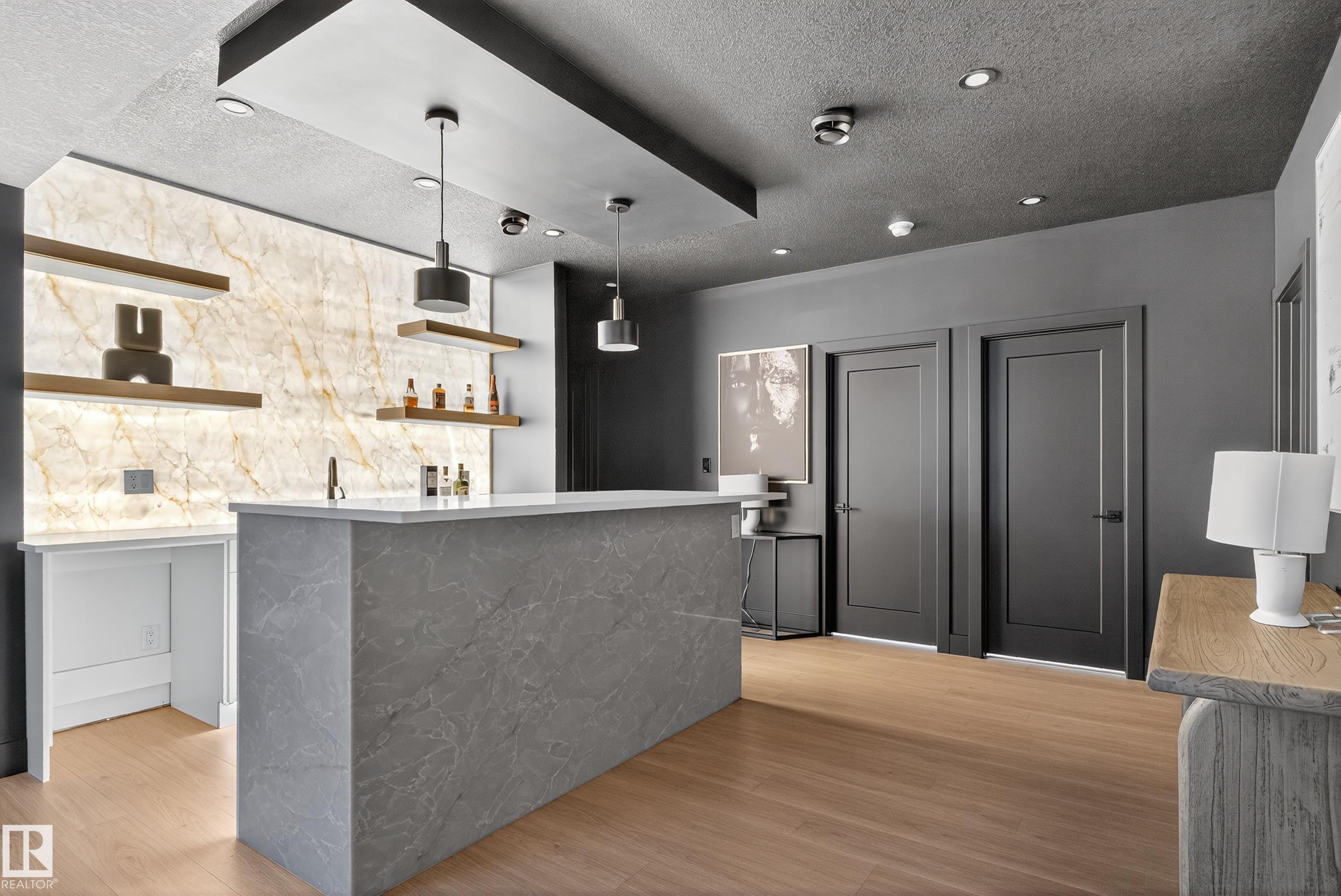 https://zimg.paragon.ice.com/ParagonImages/Property/PM/RAE/225400581/28/0/0/28b8c91f25f2664320e638b58955b53b/1/f7078e9a1b8cc89679f32d15d760600f/225400581-ad1008ff-686f-44e6-846c-0a8b2b92a251.JPG