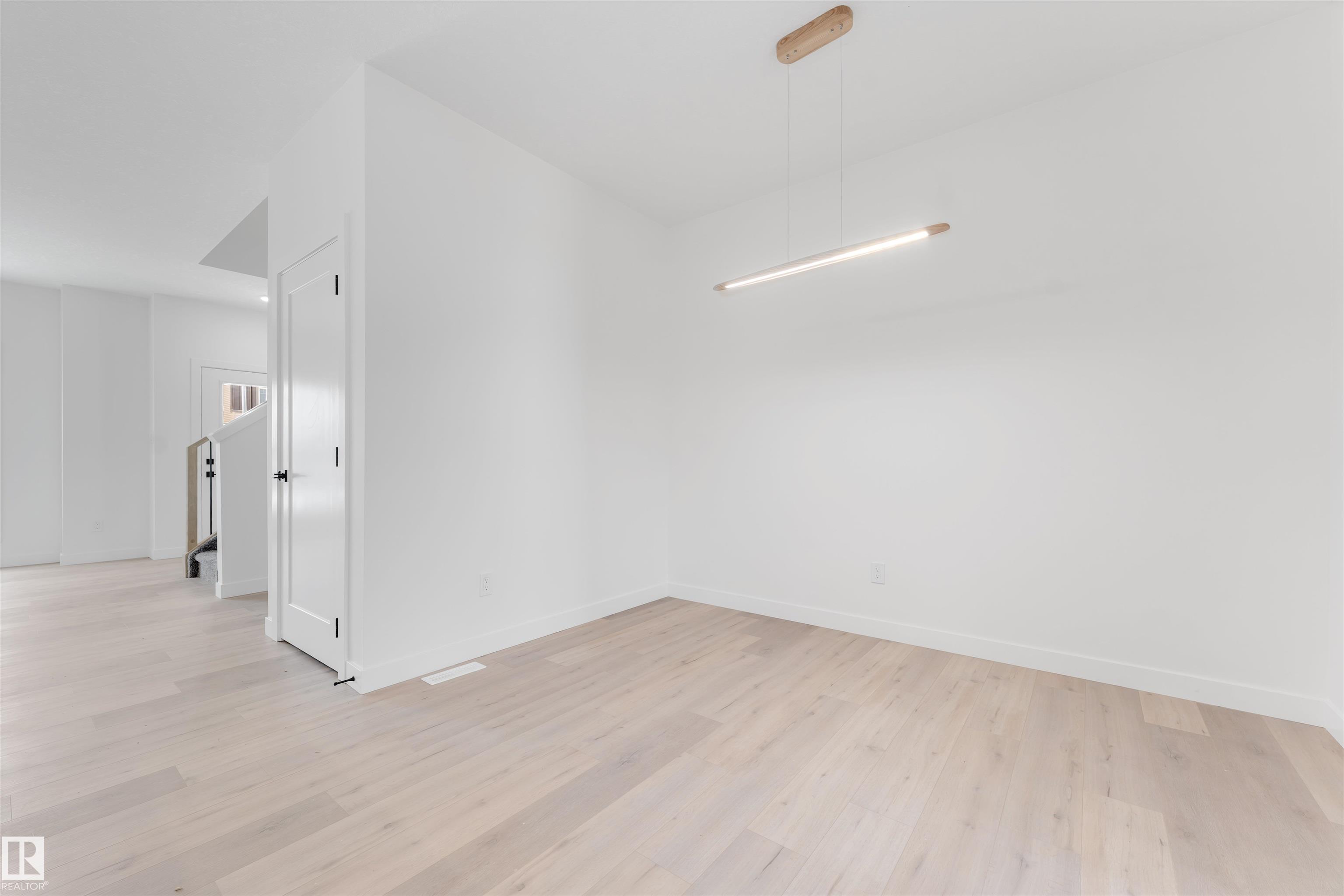 https://zimg.paragon.ice.com/ParagonImages/Property/PM/RAE/225400583/13/0/0/294fe68d5712e6093dc8787ce37cdd5a/1/9f1e65b5df1cf2f13d70c30f4c751a05/225400583-5c3ddbd3-2c90-47ac-885b-89fe47a76ed3.JPG