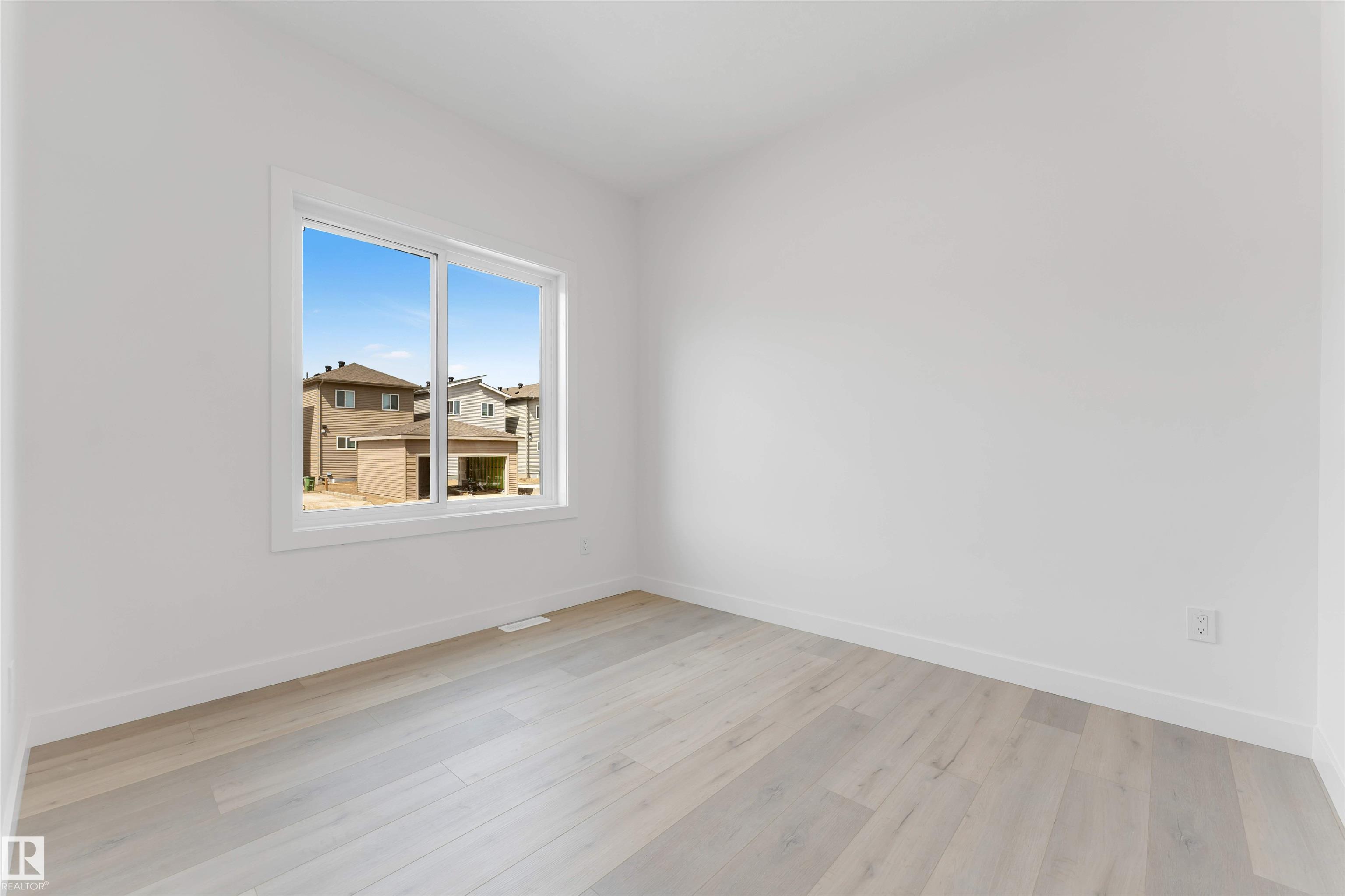 https://zimg.paragon.ice.com/ParagonImages/Property/PM/RAE/225400583/17/0/0/58db6ee138c3c3c1fbe341b7f7097c55/1/9f1e65b5df1cf2f13d70c30f4c751a05/225400583-dbc71aa6-43a4-4bcf-b221-c3b41721cfbb.JPG