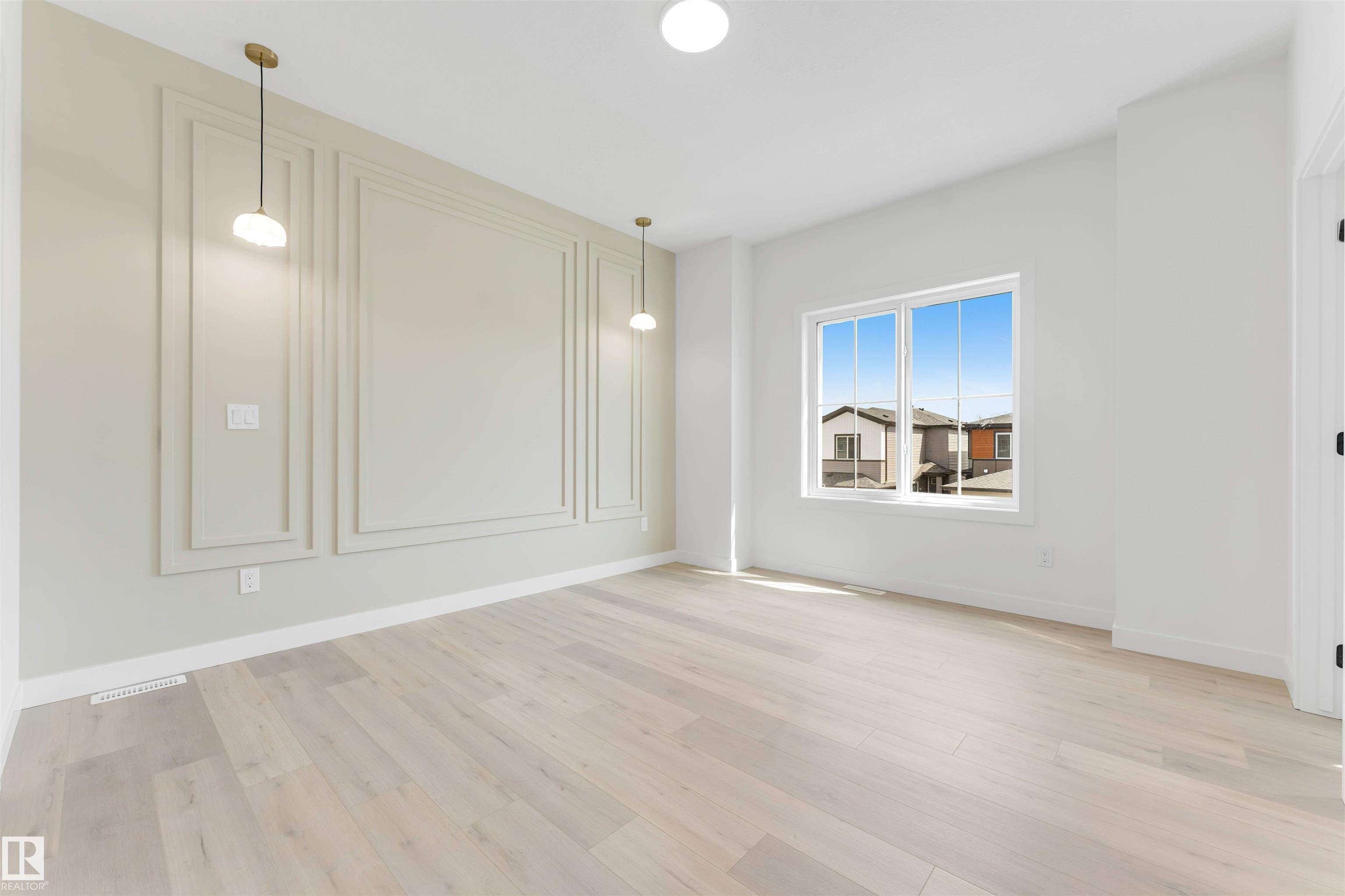 https://zimg.paragon.ice.com/ParagonImages/Property/PM/RAE/225400583/22/0/0/46e9f7ad0179d10093785c3f5ad73993/1/9f1e65b5df1cf2f13d70c30f4c751a05/225400583-35f82092-c91c-406e-8b34-fea238f3b84d.JPG