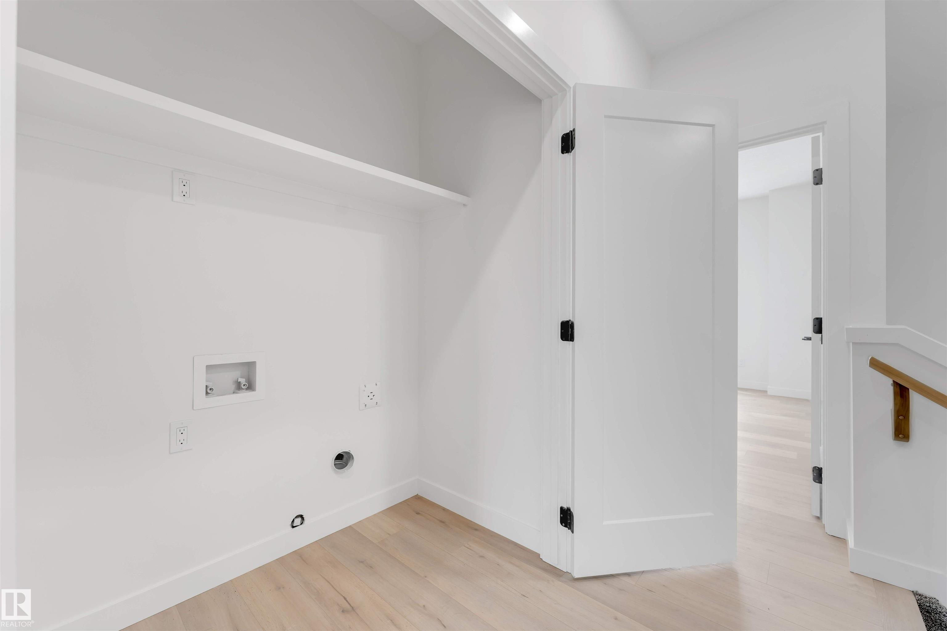 https://zimg.paragon.ice.com/ParagonImages/Property/PM/RAE/225400583/30/0/0/1f0a51668edbcb2cc98ba4a0730c6615/1/9f1e65b5df1cf2f13d70c30f4c751a05/225400583-b0ac175d-4fa5-40e7-b85e-654ff2f97a1d.JPG