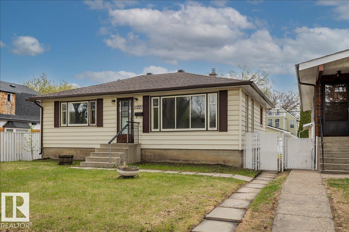 11227 52 Street NW, Highlands, Edmonton