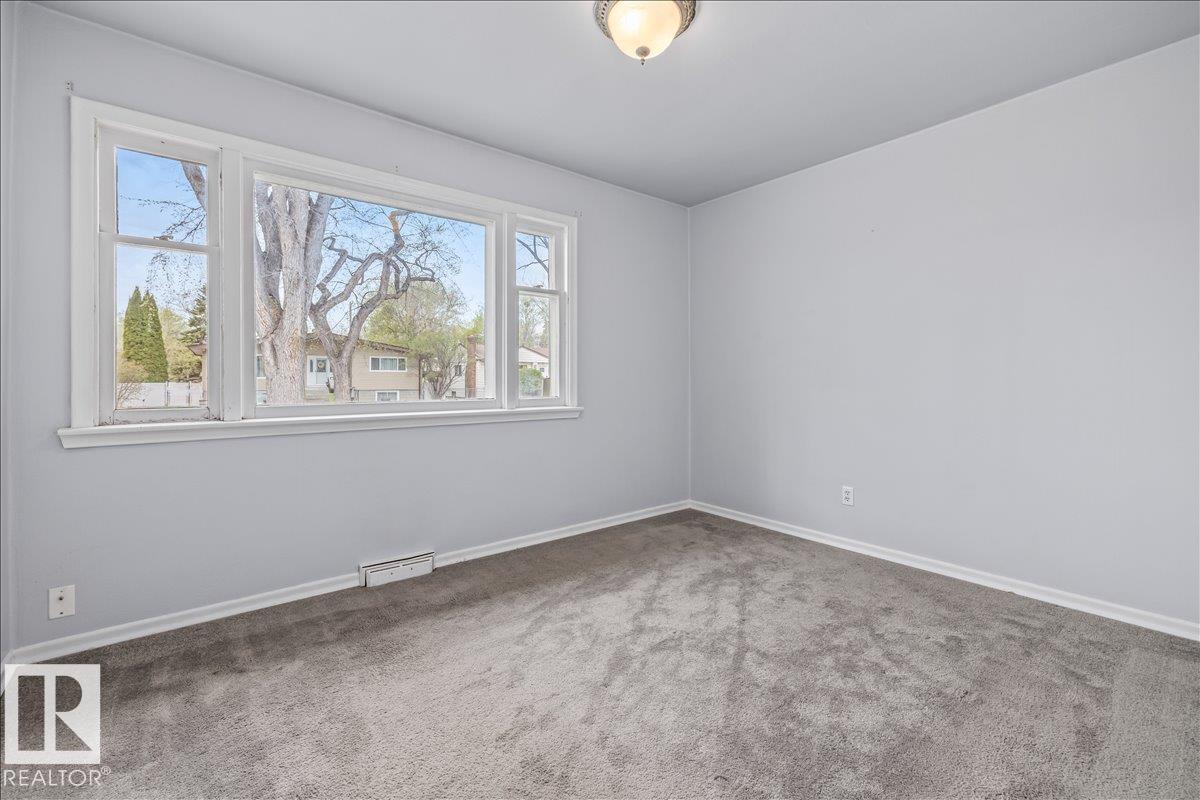 https://zimg.paragon.ice.com/ParagonImages/Property/PM/RAE/225400585/12/0/0/ef95e4353867fe227a06ec29a4c76a45/1/04cda2af7c19e956fcdcda01d8f21d46/225400585-43564297-9a1d-4c24-963f-ebfae26f1d0f.JPG