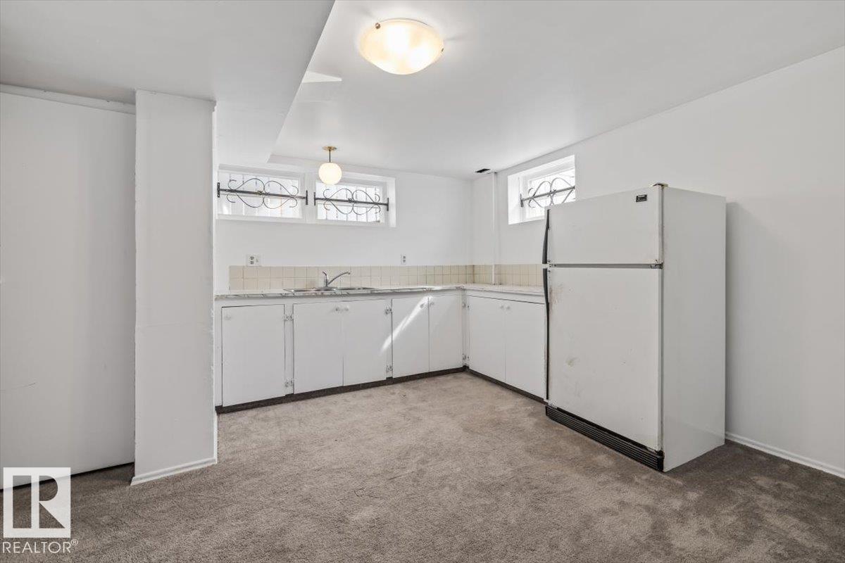 https://zimg.paragon.ice.com/ParagonImages/Property/PM/RAE/225400585/23/0/0/13d254d827ec64c1f23a1ce360d63ac0/1/04cda2af7c19e956fcdcda01d8f21d46/225400585-fd6299e2-b979-4ce8-bf7c-4a1018107401.JPG