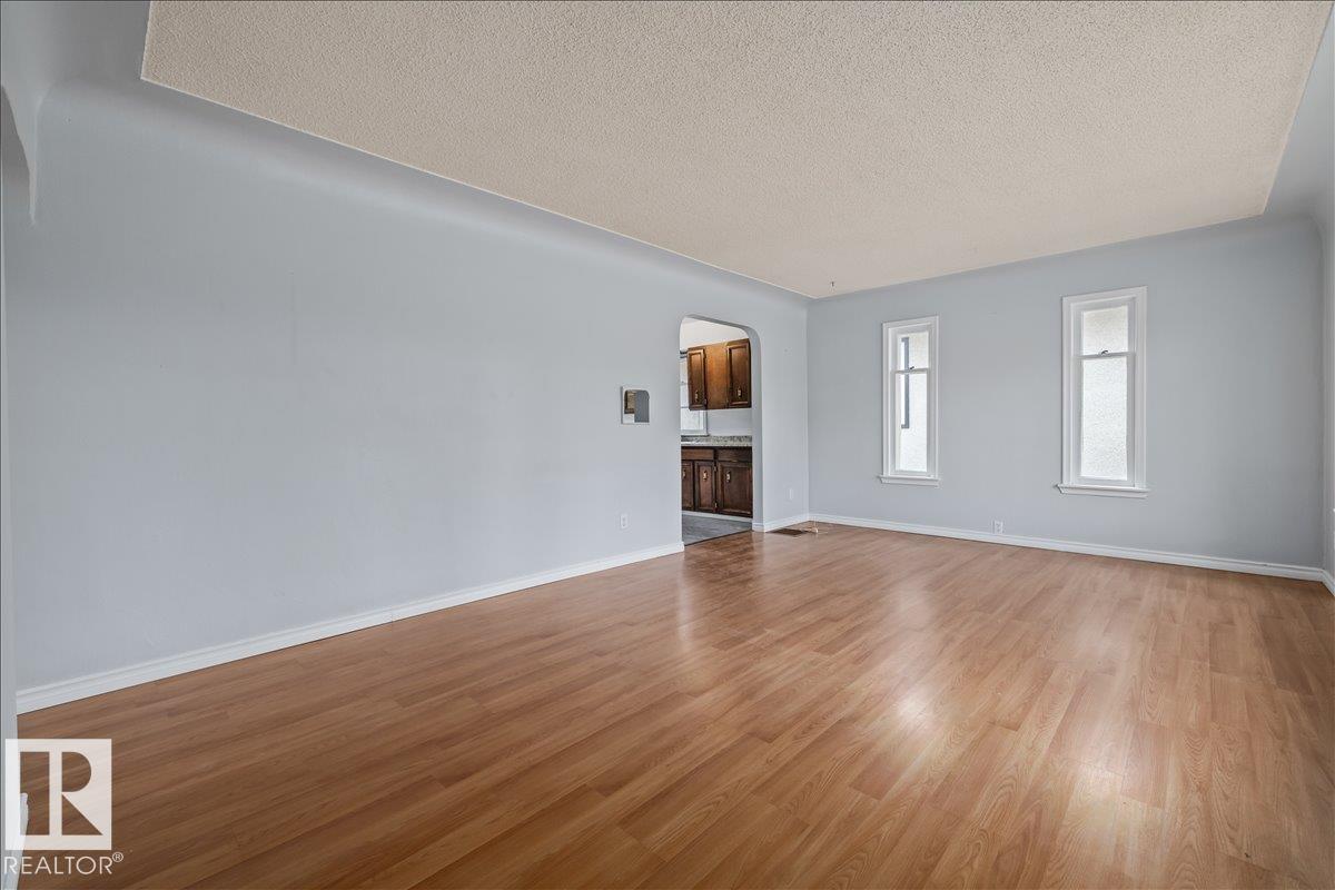 Picture for 11227 52 ST NW
