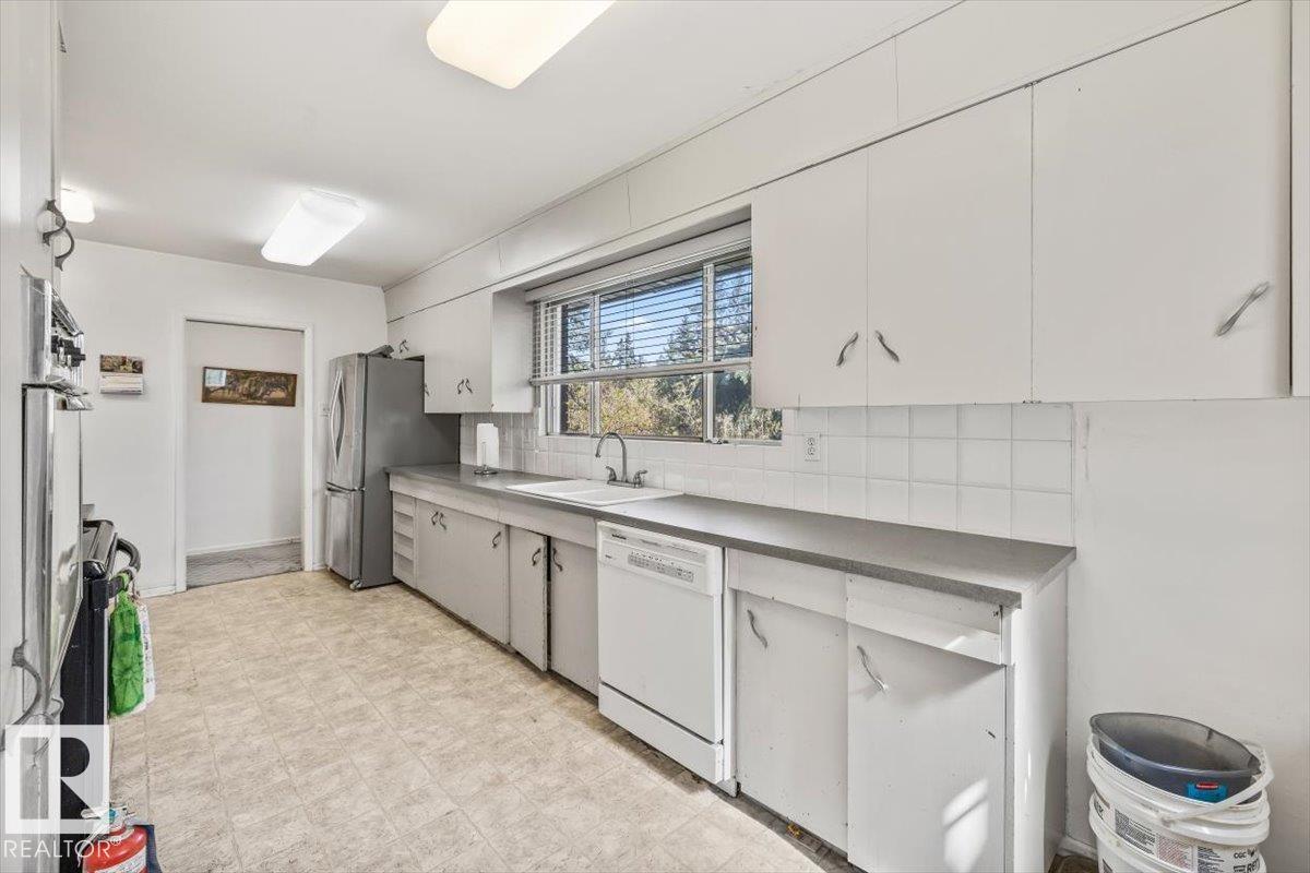 Photo 12 at 9732 64 Street NW, Ottewell, Edmonton