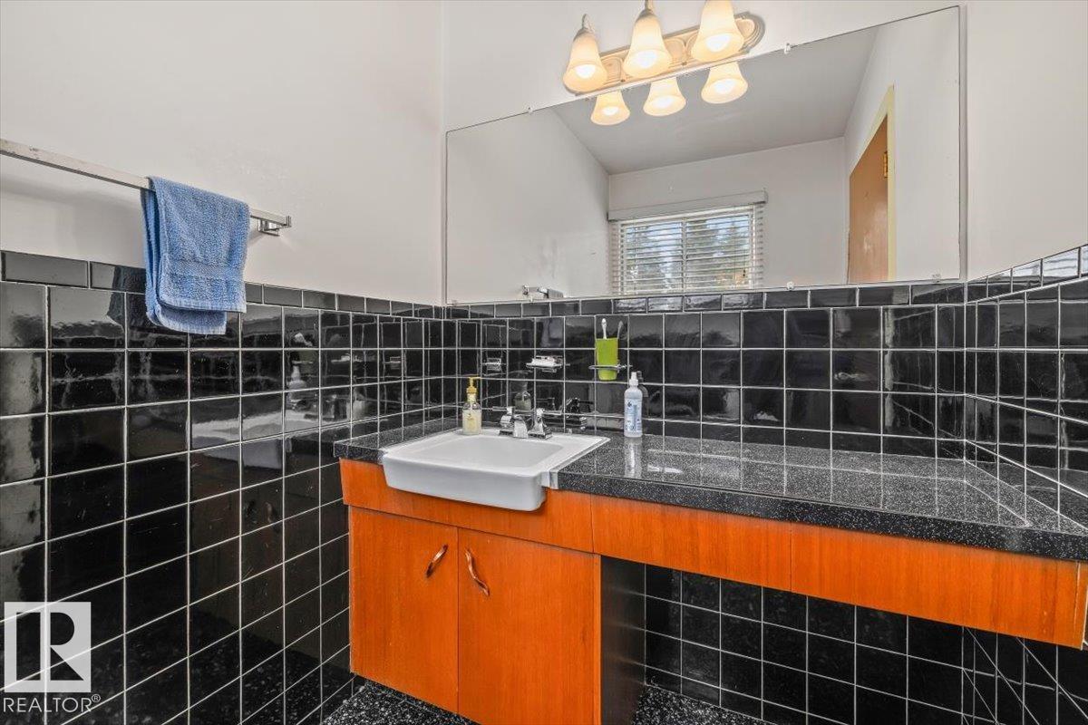 Photo 26 at 9732 64 Street NW, Ottewell, Edmonton