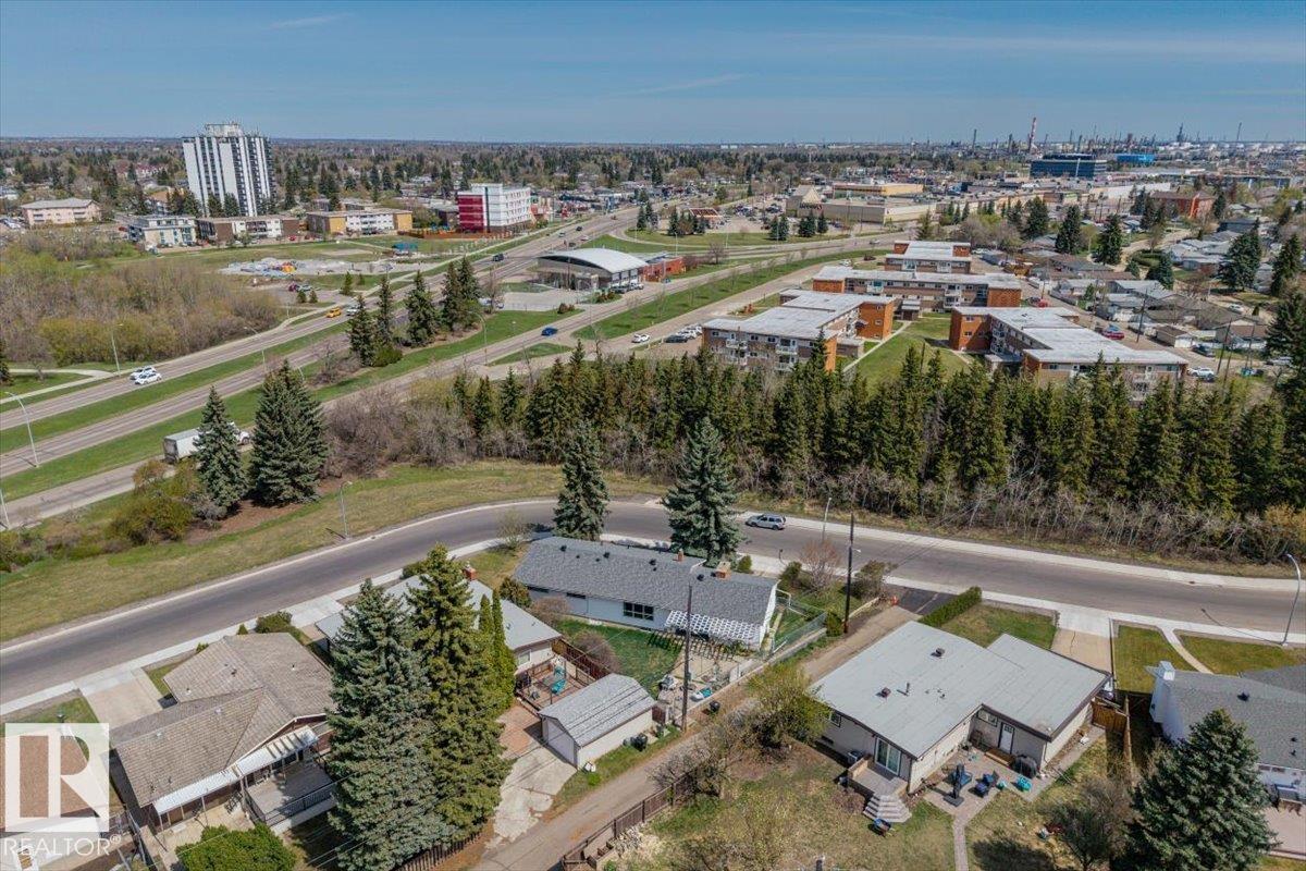 Photo 44 at 9732 64 Street NW, Ottewell, Edmonton
