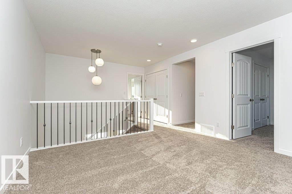 https://zimg.paragon.ice.com/ParagonImages/Property/PM/RAE/225400589/10/0/0/bfadcef7de255294c492d2e394e24748/1/fde945985e161e9bd7cdf61e3eec979a/225400589-592e46c7-ce86-4c35-bb2b-18c2ad7cd399.JPG