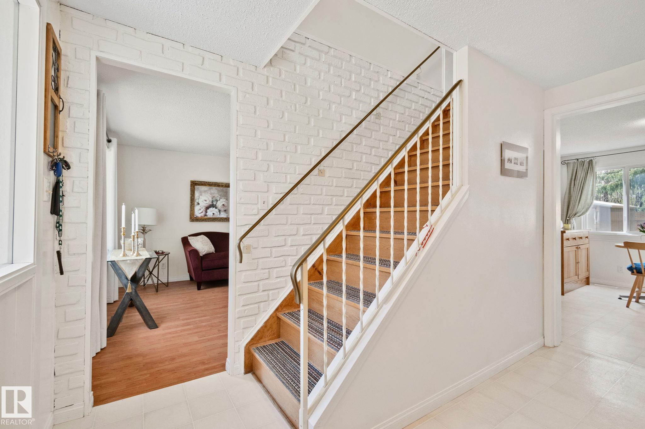 Photo 13 at 97 Ridgewood, Braeside, St. Albert
