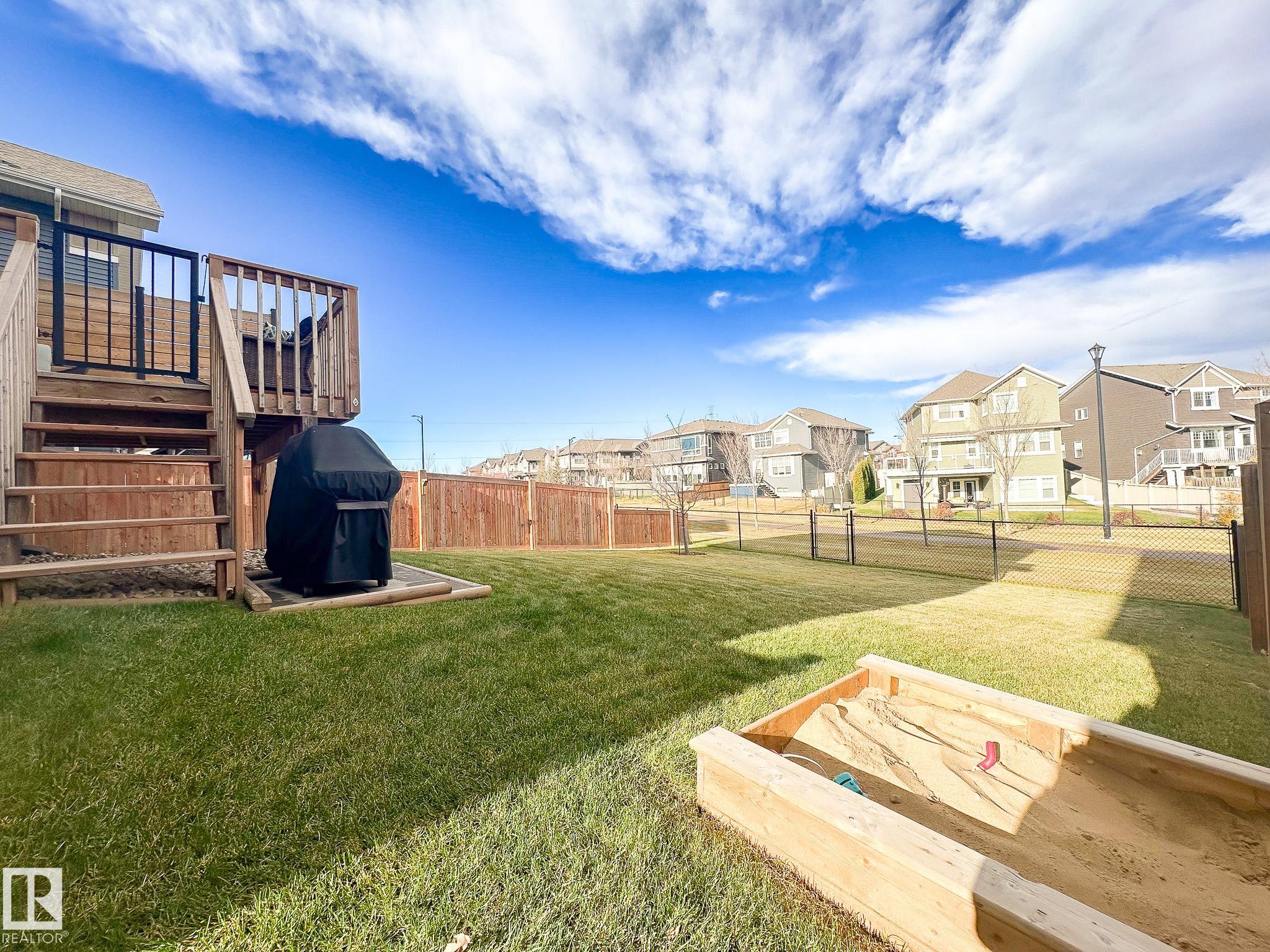 https://zimg.paragon.ice.com/ParagonImages/Property/PM/RAE/225400593/43/0/0/75f00ee53f9cb98556b8c4393d4f56a5/1/d88d19565b1fdebc487b8ff9fd5266e2/225400593-855cfa8c-76dc-413b-8bdb-46e6bc8bed2d.JPG