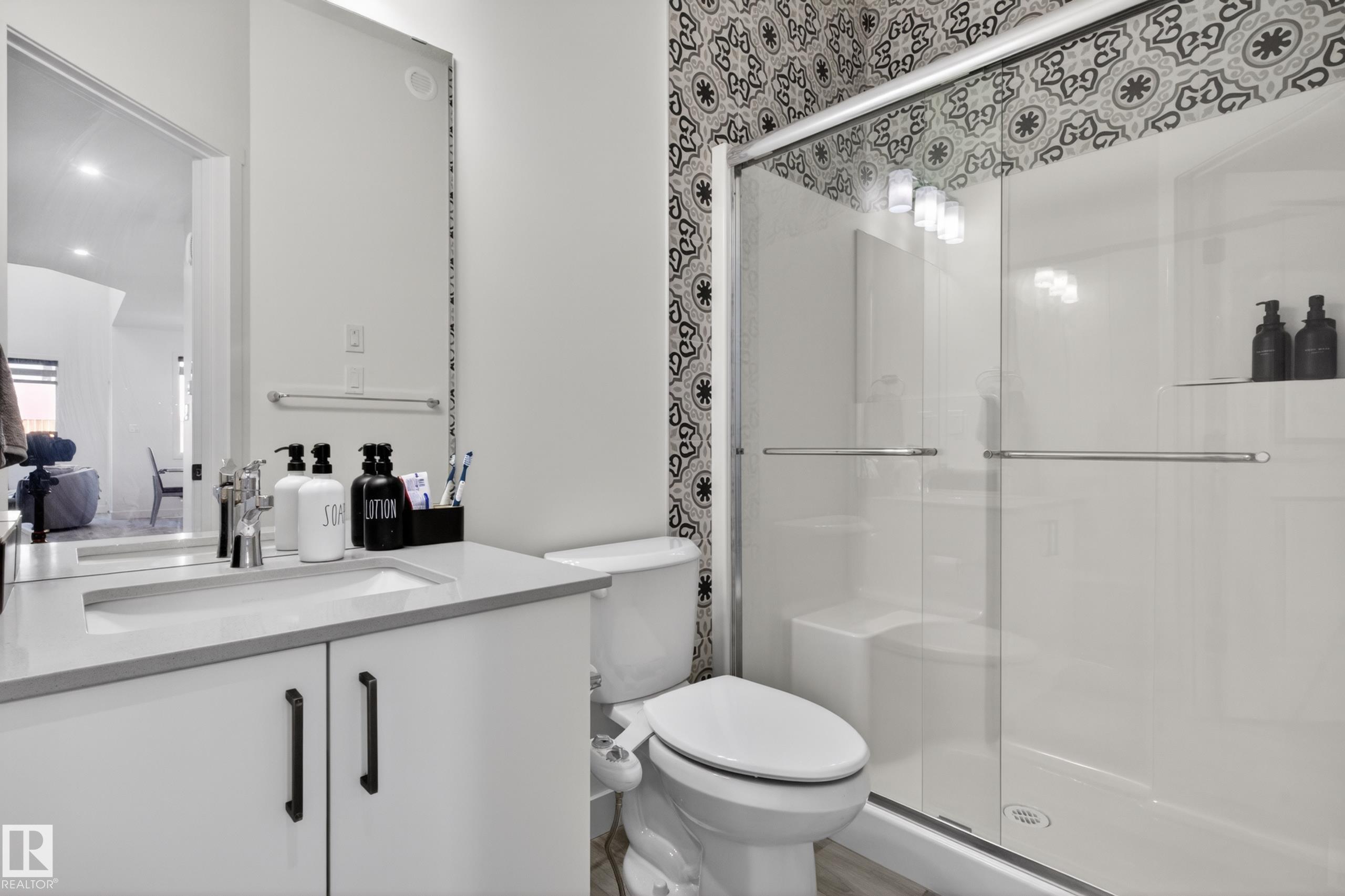 https://zimg.paragon.ice.com/ParagonImages/Property/PM/RAE/225400605/22/0/0/2f740de7b549407471f14e12f4979157/1/f271122528cb61db43127f22c8b39848/225400605-8ae2b474-778e-4a92-bdb6-790c1c959573.JPG