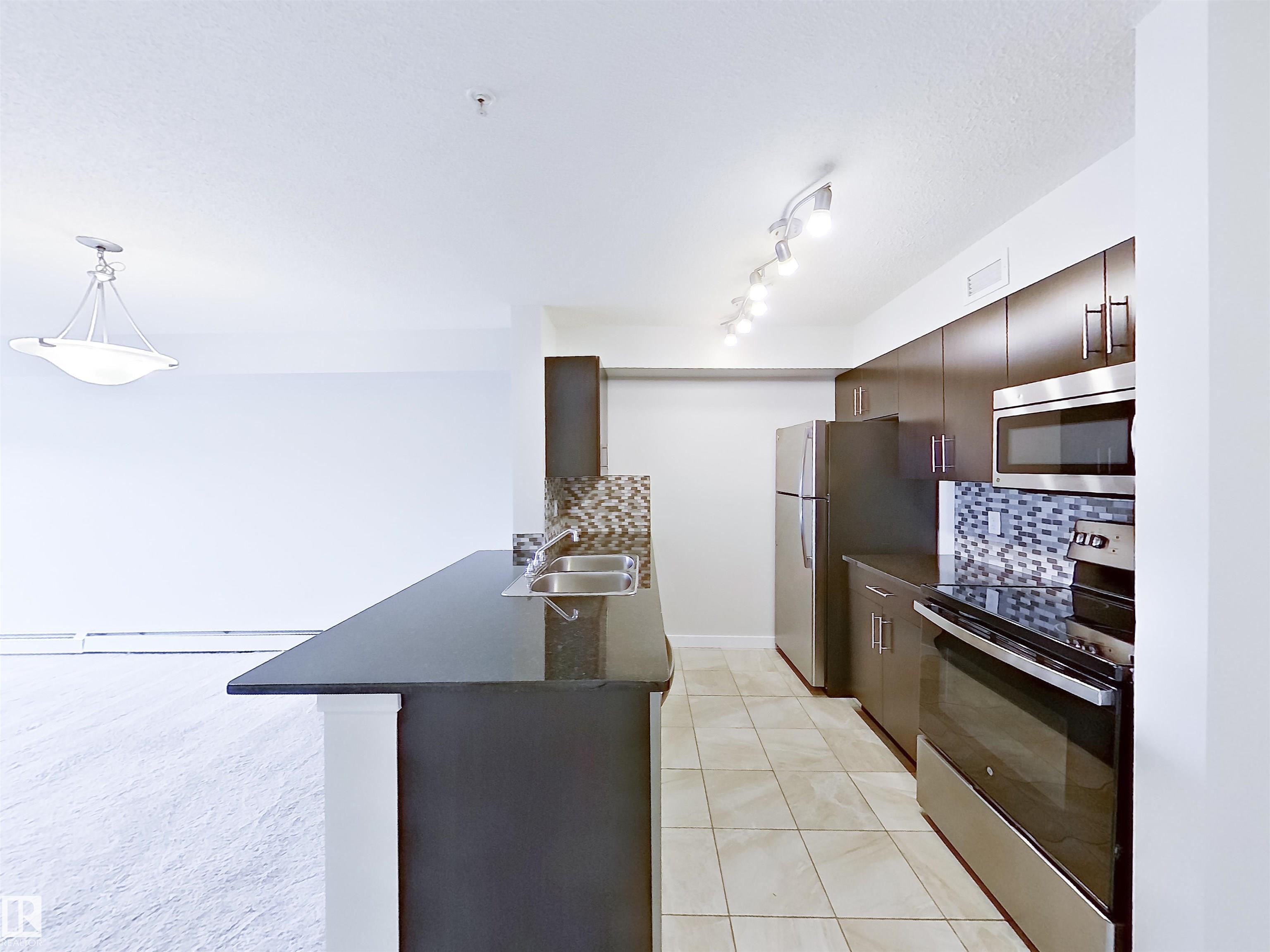 220 - 5804 Mullen Place NW, MacTaggart, Edmonton