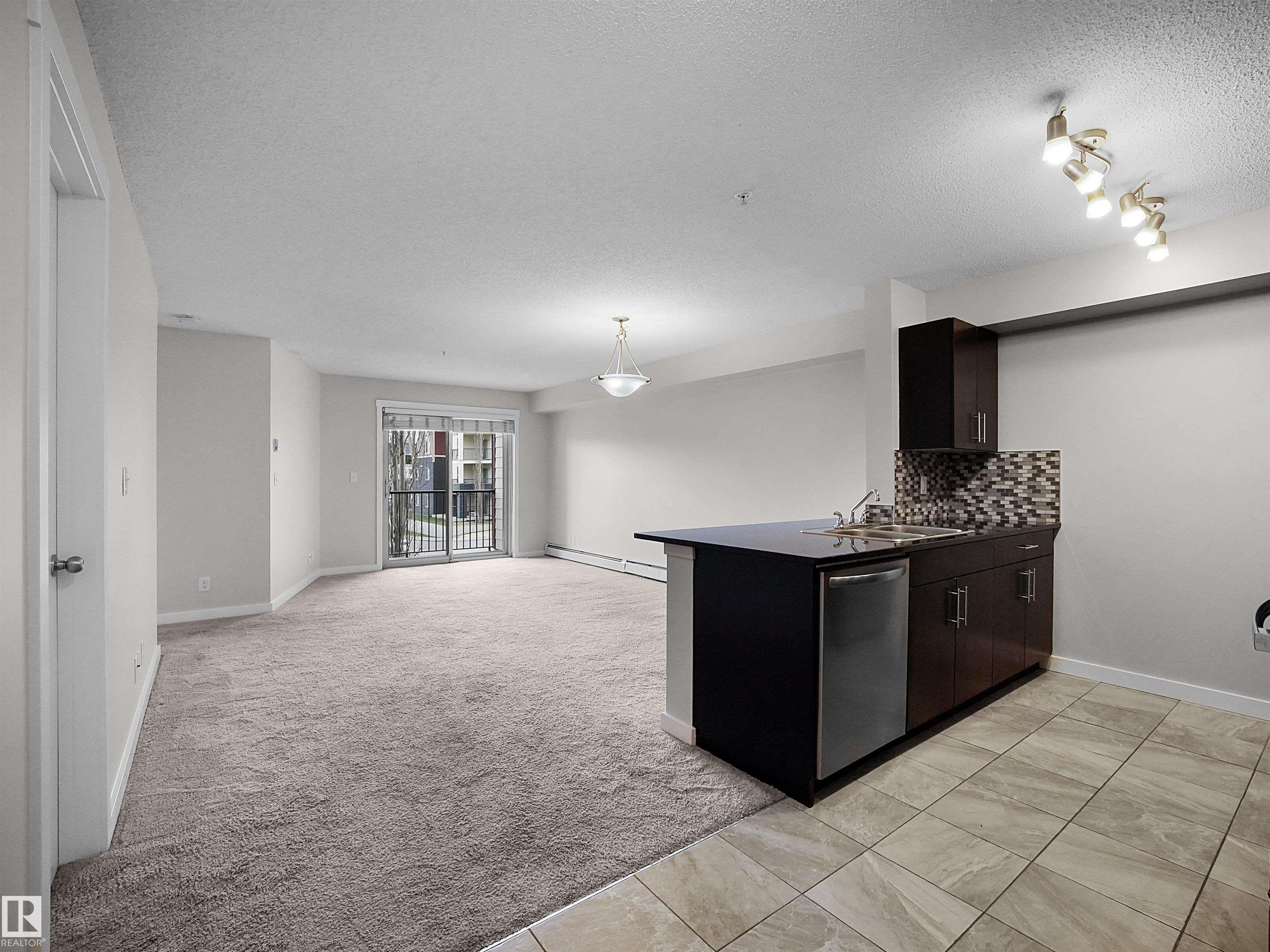 Photo 8 at 220 - 5804 Mullen Place NW, MacTaggart, Edmonton