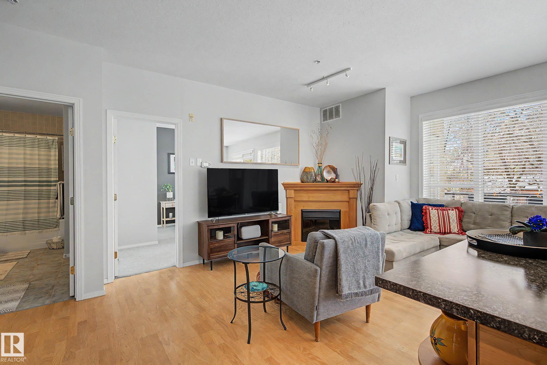 Photo 20 at 334 - 10023 110 Street NW, Wîhkwêntôwin, Edmonton