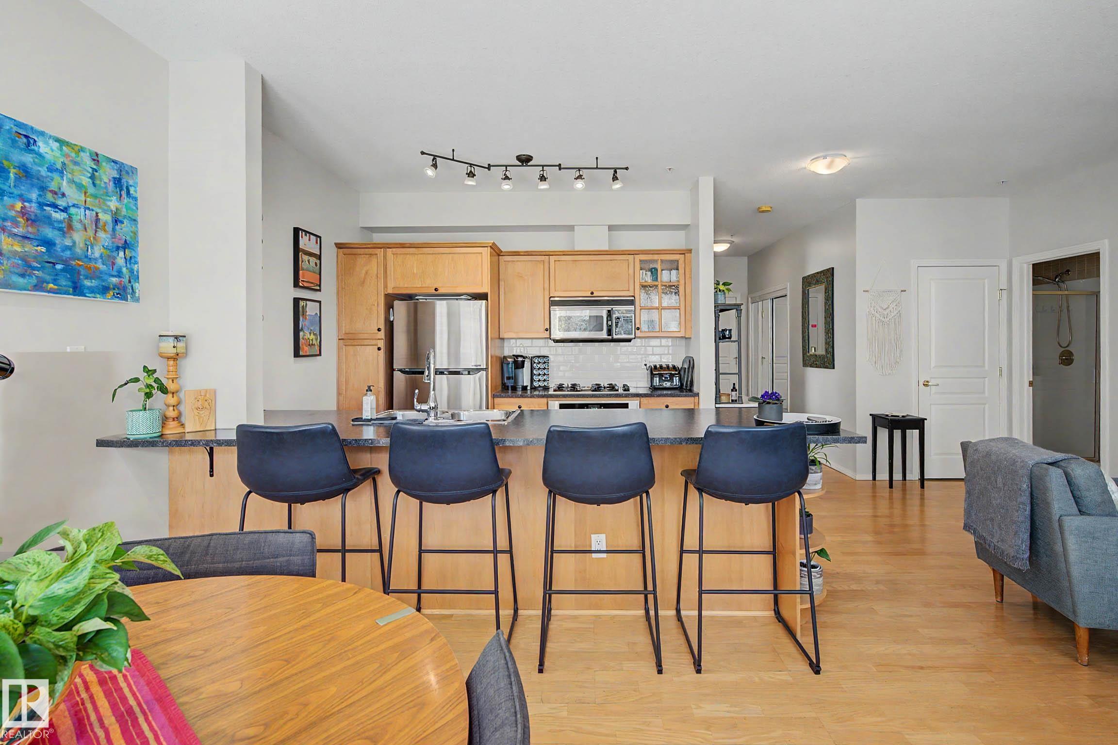 Picture for #334 10023 110 ST NW