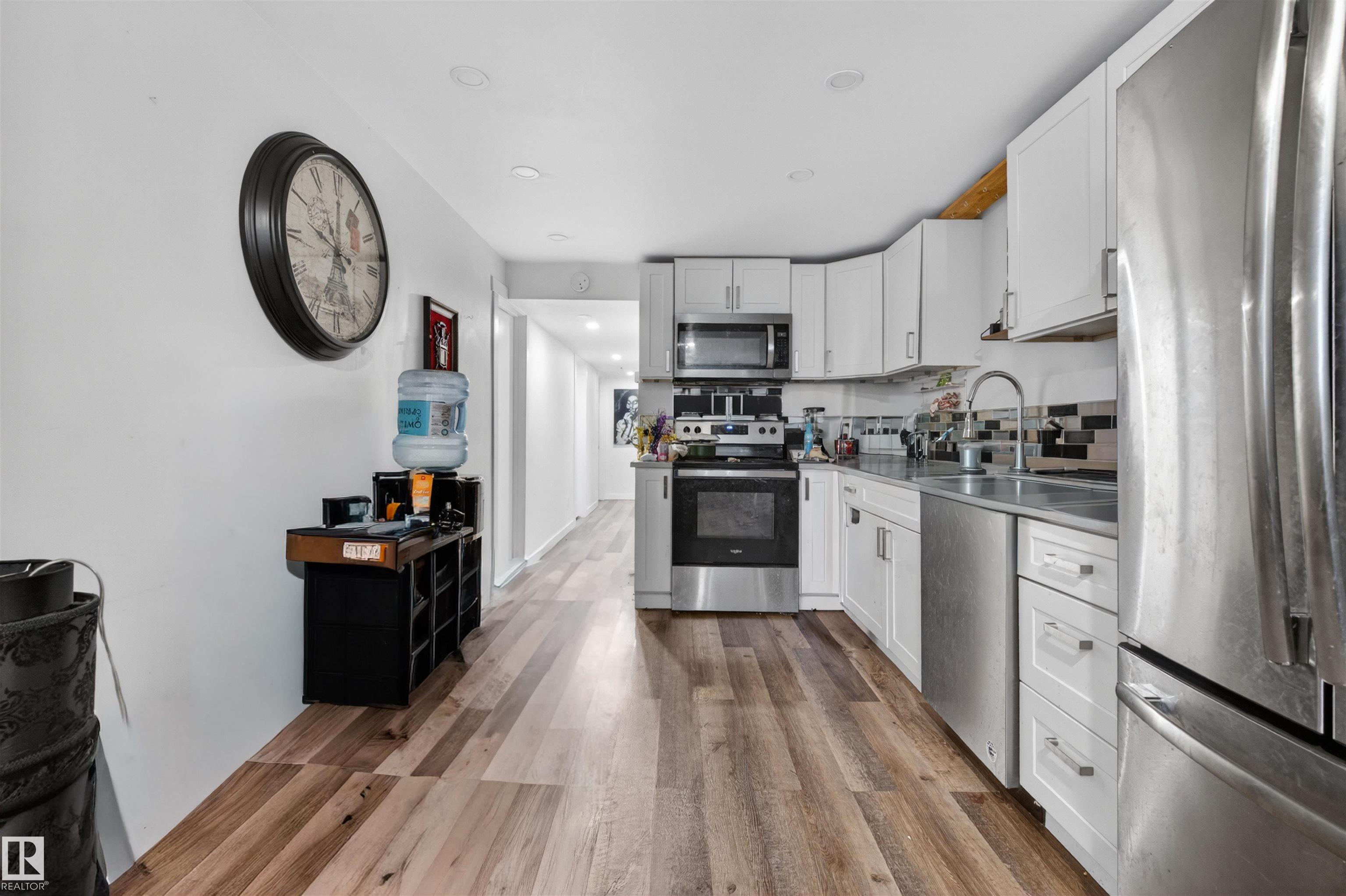 https://zimg.paragon.ice.com/ParagonImages/Property/PM/RAE/225400609/18/0/0/f5b3a4537a11556508cbc6e4ae2925cd/1/cddad12e1cfb5eff1f03daddd7bb09d9/225400609-4cf4eaa1-7f38-4ad2-bf79-38af41da7c1c.JPG
