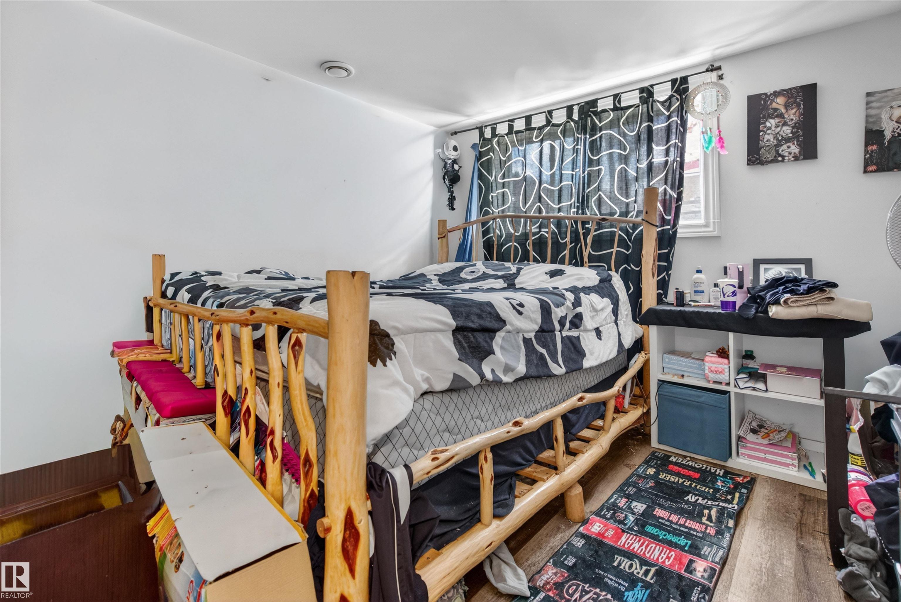 https://zimg.paragon.ice.com/ParagonImages/Property/PM/RAE/225400609/23/0/0/b8d0d13066c72b6127b7da8d2fd43103/1/cddad12e1cfb5eff1f03daddd7bb09d9/225400609-4362135e-d563-43f2-9980-4045fec5a49c.JPG