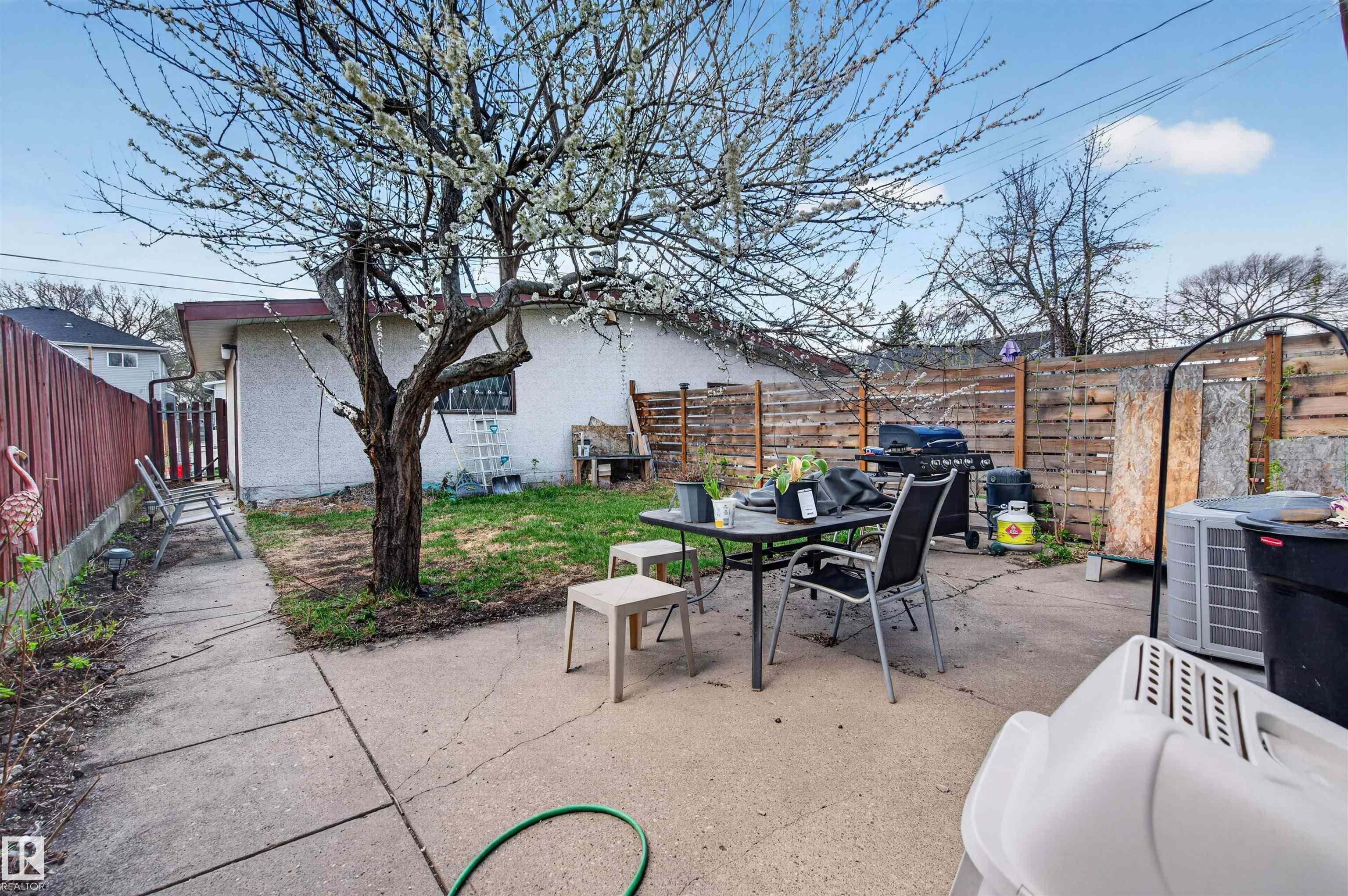 https://zimg.paragon.ice.com/ParagonImages/Property/PM/RAE/225400609/25/0/0/255276c65d6db689e02f9c5487ea288a/1/cddad12e1cfb5eff1f03daddd7bb09d9/225400609-1dc4c6ca-60b0-4ddf-a0c4-b1af9c12cd2b.JPG