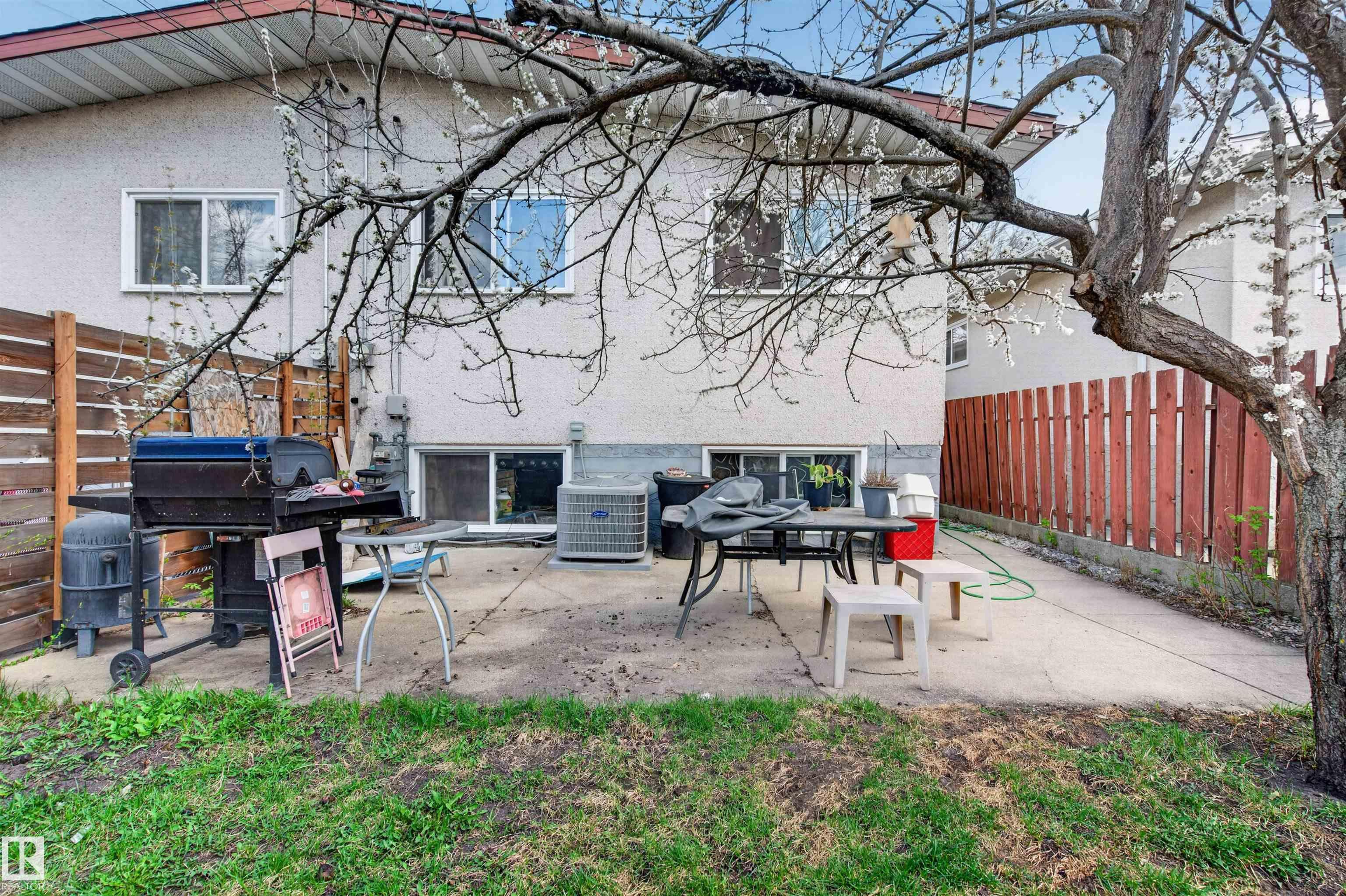 https://zimg.paragon.ice.com/ParagonImages/Property/PM/RAE/225400609/26/0/0/5dbf1af6c1f24f39d8bd653841ed51c0/1/cddad12e1cfb5eff1f03daddd7bb09d9/225400609-c899086d-c730-410c-9a5b-73dfe9c49ba6.JPG