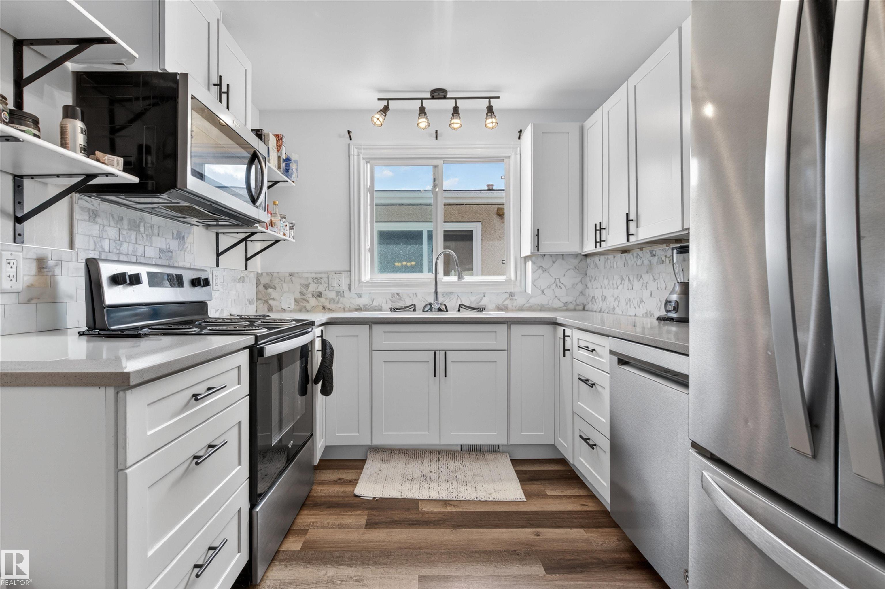 Picture for 12028-30 88 ST NW