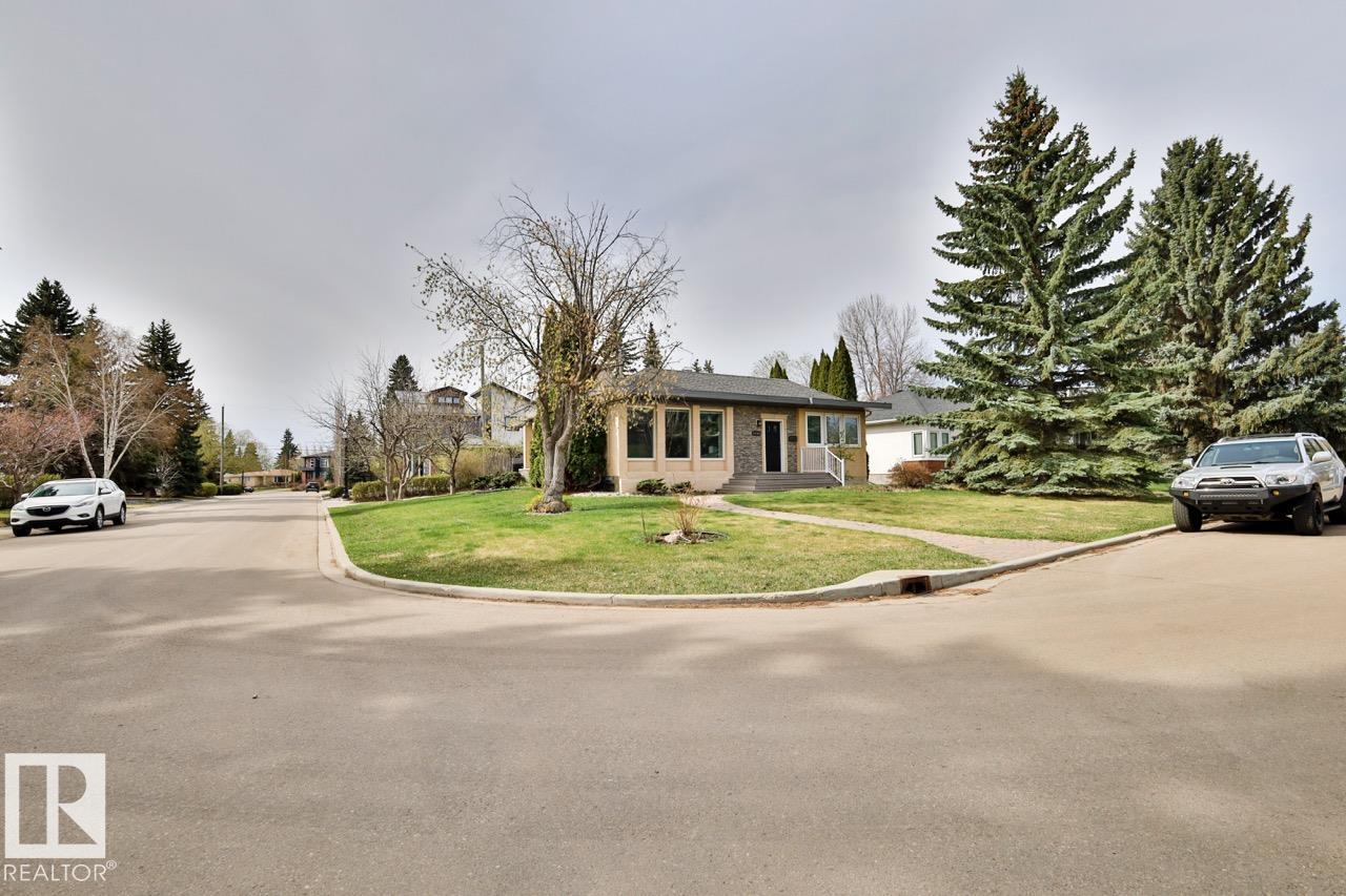 Photo 12 at 13703 101a Avenue NW, Glenora, Edmonton