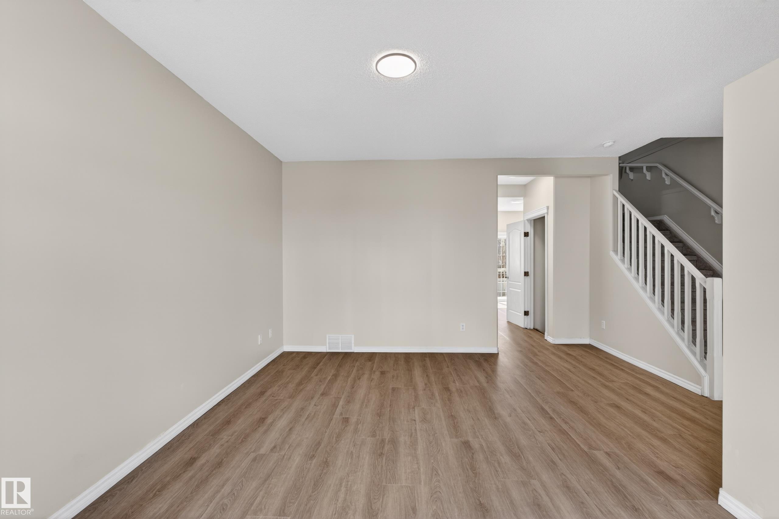 Photo 8 at 28 - 1780 Glastonbury Boulevard NW, Glastonbury, Edmonton